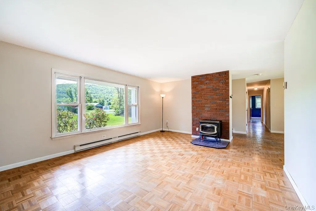 253 Rockland Road, Rockland, NY, 3 Bedrooms Bedrooms, 6 Rooms Rooms,2 BathroomsBathrooms,Residential,For Rent,Rockland,0,1010176 253 Rockland Road, Rockland, NY, 3 Bedrooms Bedrooms, 6 Rooms Rooms,2 BathroomsBathrooms,Residential,For Rent,Rockland,0,1010176