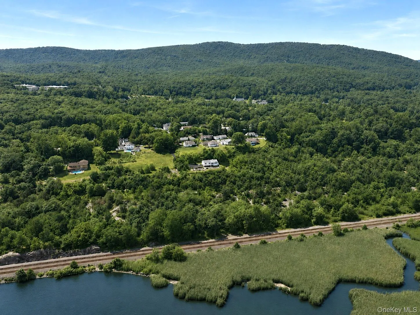 2 Drury Lane, Highlands, NY, 4 Bedrooms Bedrooms, 8 Rooms Rooms,2 BathroomsBathrooms,Residential,For Rent,Drury,0,1010178 2 Drury Lane, Highlands, NY, 4 Bedrooms Bedrooms, 8 Rooms Rooms,2 BathroomsBathrooms,Residential,For Rent,Drury,0,1010178