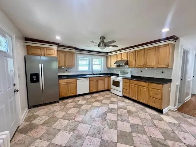 330 Buckshollow Road, Carmel, NY, 2 Bedrooms Bedrooms, 5 Rooms Rooms,1 BathroomBathrooms,Residential Lease,For Rent,Buckshollow,0,1010185 330 Buckshollow Road, Carmel, NY, 2 Bedrooms Bedrooms, 5 Rooms Rooms,1 BathroomBathrooms,Residential Lease,For Rent,Buckshollow,0,1010185