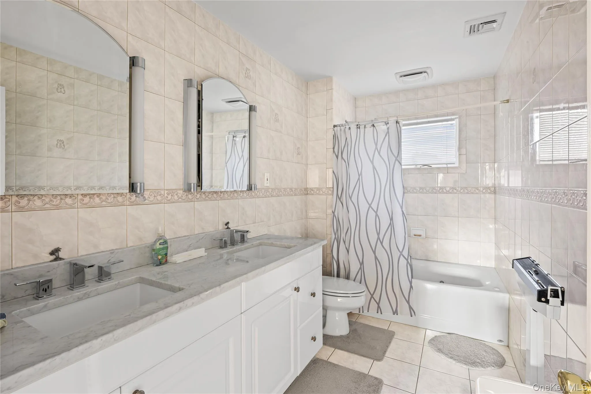170 Mc Kinley Avenue, Hempstead, NY, 3 Bedrooms Bedrooms, 7 Rooms Rooms,3 BathroomsBathrooms,Residential,For Rent,Mc Kinley,0,1010187 170 Mc Kinley Avenue, Hempstead, NY, 3 Bedrooms Bedrooms, 7 Rooms Rooms,3 BathroomsBathrooms,Residential,For Rent,Mc Kinley,0,1010187