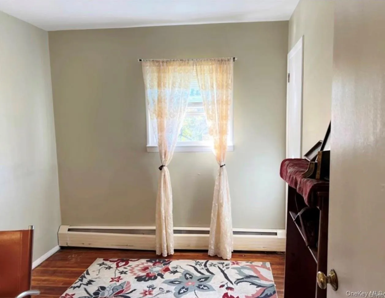18 Tiger Road, East Fishkill, NY, 3 Bedrooms Bedrooms, 5 Rooms Rooms,1 BathroomBathrooms,Residential,For Rent,Tiger,0,1010193 18 Tiger Road, East Fishkill, NY, 3 Bedrooms Bedrooms, 5 Rooms Rooms,1 BathroomBathrooms,Residential,For Rent,Tiger,0,1010193