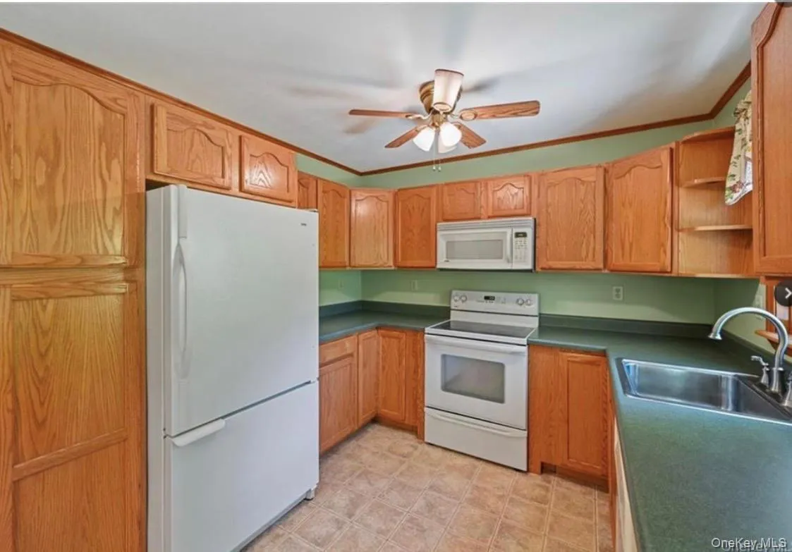 18 Tiger Road, East Fishkill, NY, 3 Bedrooms Bedrooms, 5 Rooms Rooms,1 BathroomBathrooms,Residential,For Rent,Tiger,0,1010193 18 Tiger Road, East Fishkill, NY, 3 Bedrooms Bedrooms, 5 Rooms Rooms,1 BathroomBathrooms,Residential,For Rent,Tiger,0,1010193
