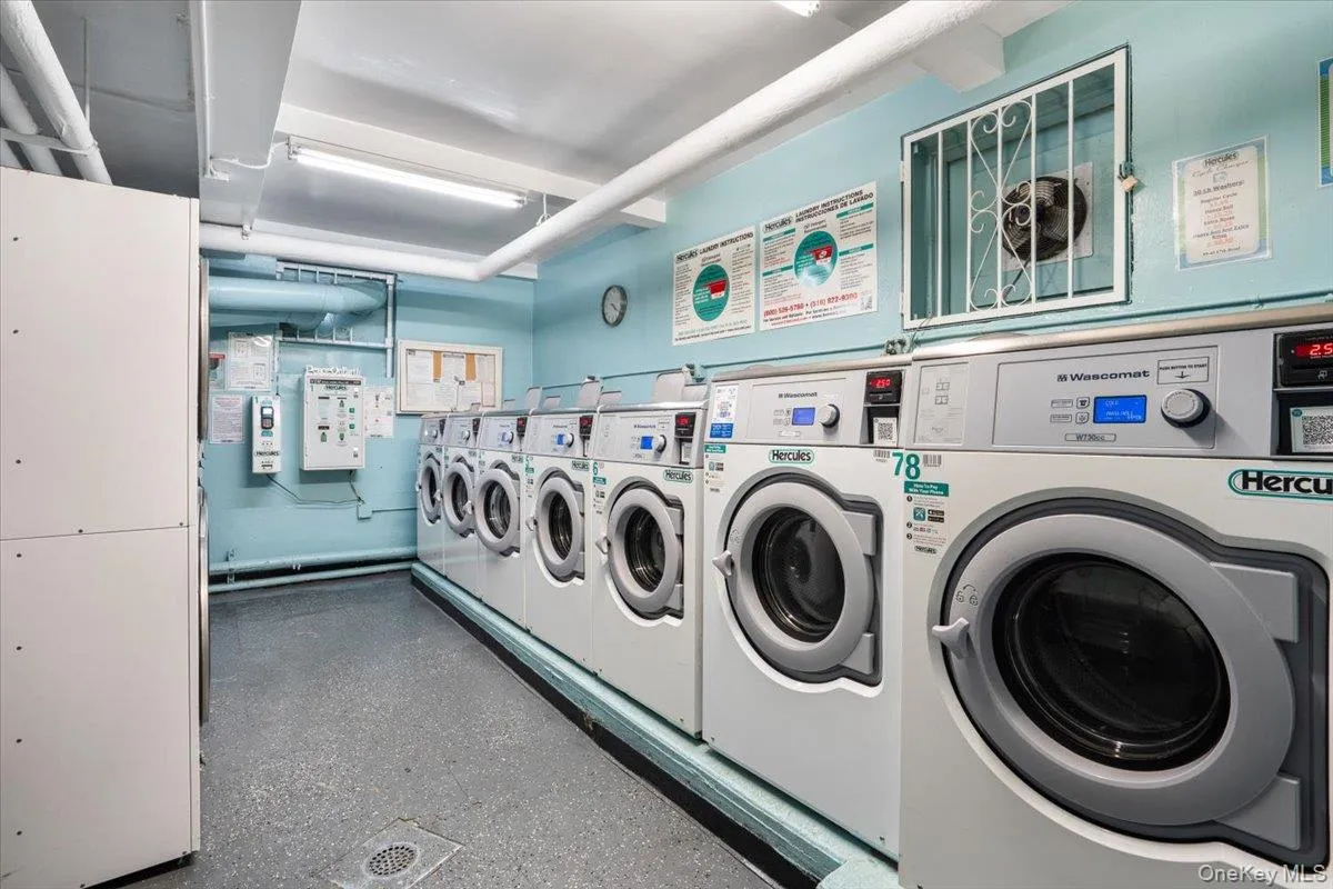 99-45 67th Road, New York, NY, 2 Bedrooms Bedrooms, 5 Rooms Rooms,1 BathroomBathrooms,Residential,For Rent,67th,0,1010194 99-45 67th Road, New York, NY, 2 Bedrooms Bedrooms, 5 Rooms Rooms,1 BathroomBathrooms,Residential,For Rent,67th,0,1010194