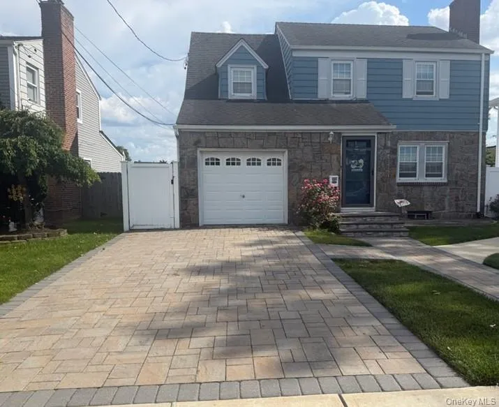 1020 Garden Place, Hempstead, NY, 4 Bedrooms Bedrooms, 6 Rooms Rooms,1 BathroomBathrooms,Residential,For Rent,Garden,0,1010200 1020 Garden Place, Hempstead, NY, 4 Bedrooms Bedrooms, 6 Rooms Rooms,1 BathroomBathrooms,Residential,For Rent,Garden,0,1010200