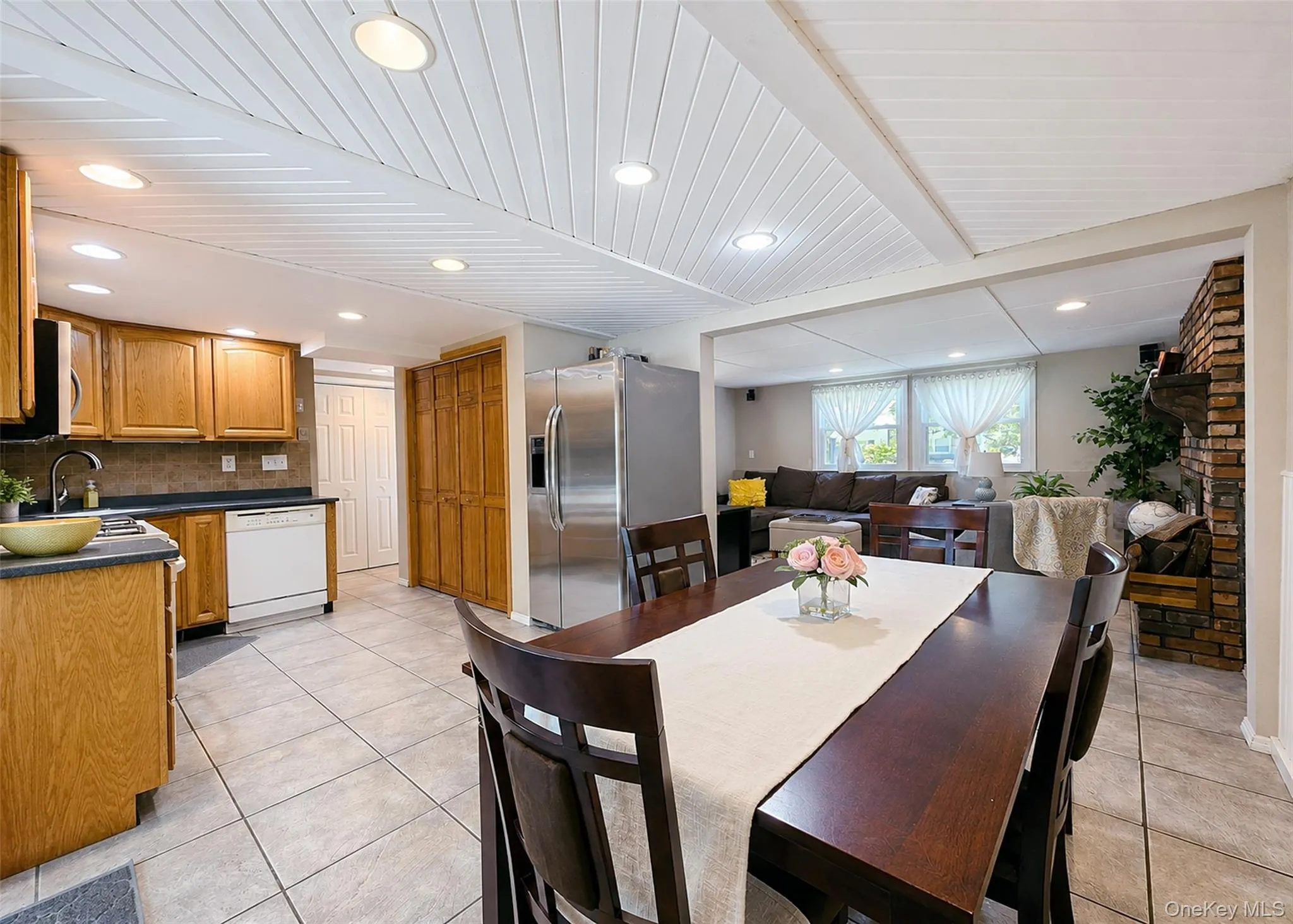 15 Cabin Lane, Brookhaven, NY, 4 Bedrooms Bedrooms, 6 Rooms Rooms,1 BathroomBathrooms,Residential,For Rent,Cabin,0,1010204 15 Cabin Lane, Brookhaven, NY, 4 Bedrooms Bedrooms, 6 Rooms Rooms,1 BathroomBathrooms,Residential,For Rent,Cabin,0,1010204