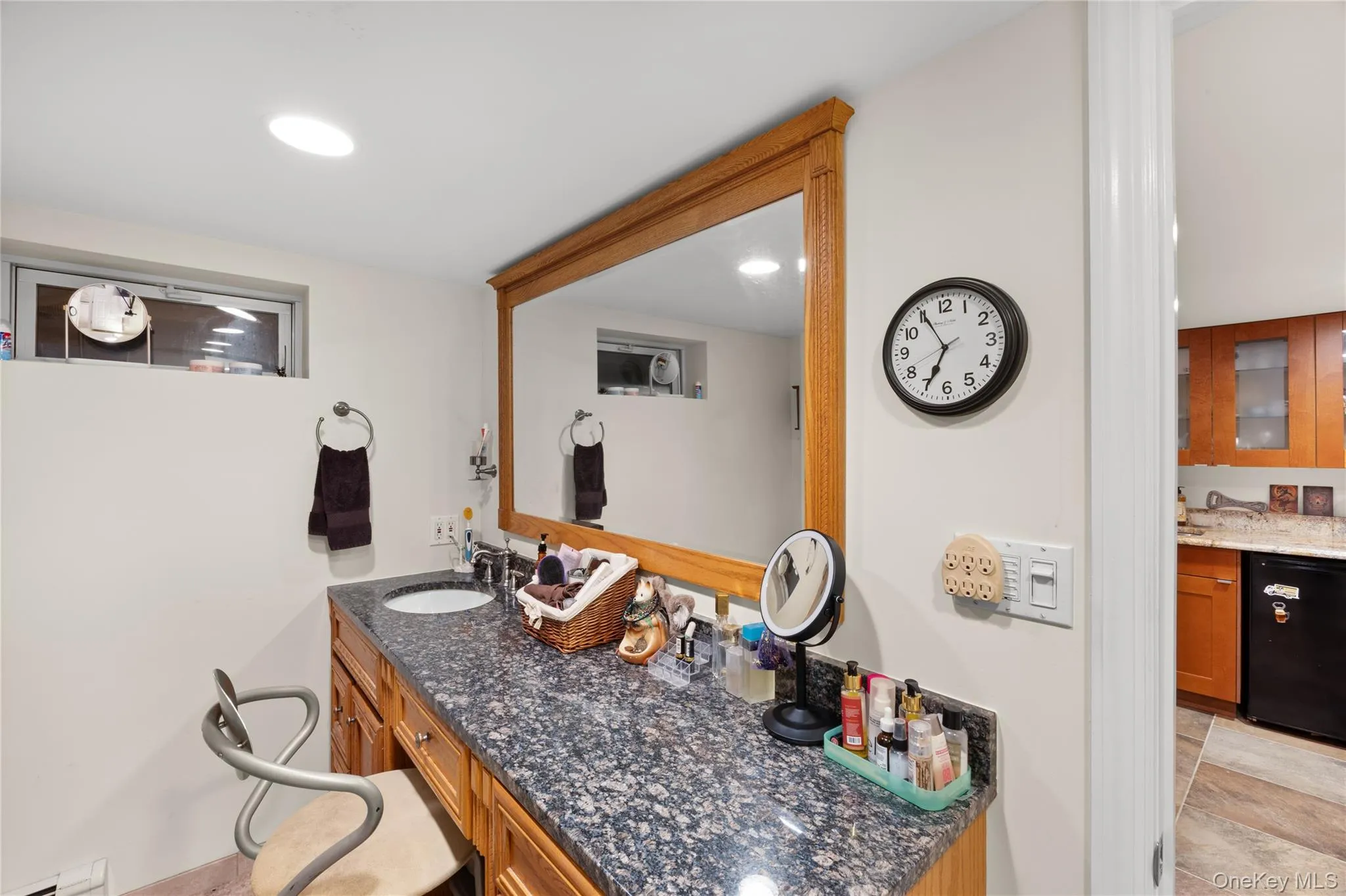 162 Elm Street, Oyster Bay, NY, 4 Bedrooms Bedrooms, 7 Rooms Rooms,3 BathroomsBathrooms,Residential,For Rent,Elm,0,1010208 162 Elm Street, Oyster Bay, NY, 4 Bedrooms Bedrooms, 7 Rooms Rooms,3 BathroomsBathrooms,Residential,For Rent,Elm,0,1010208