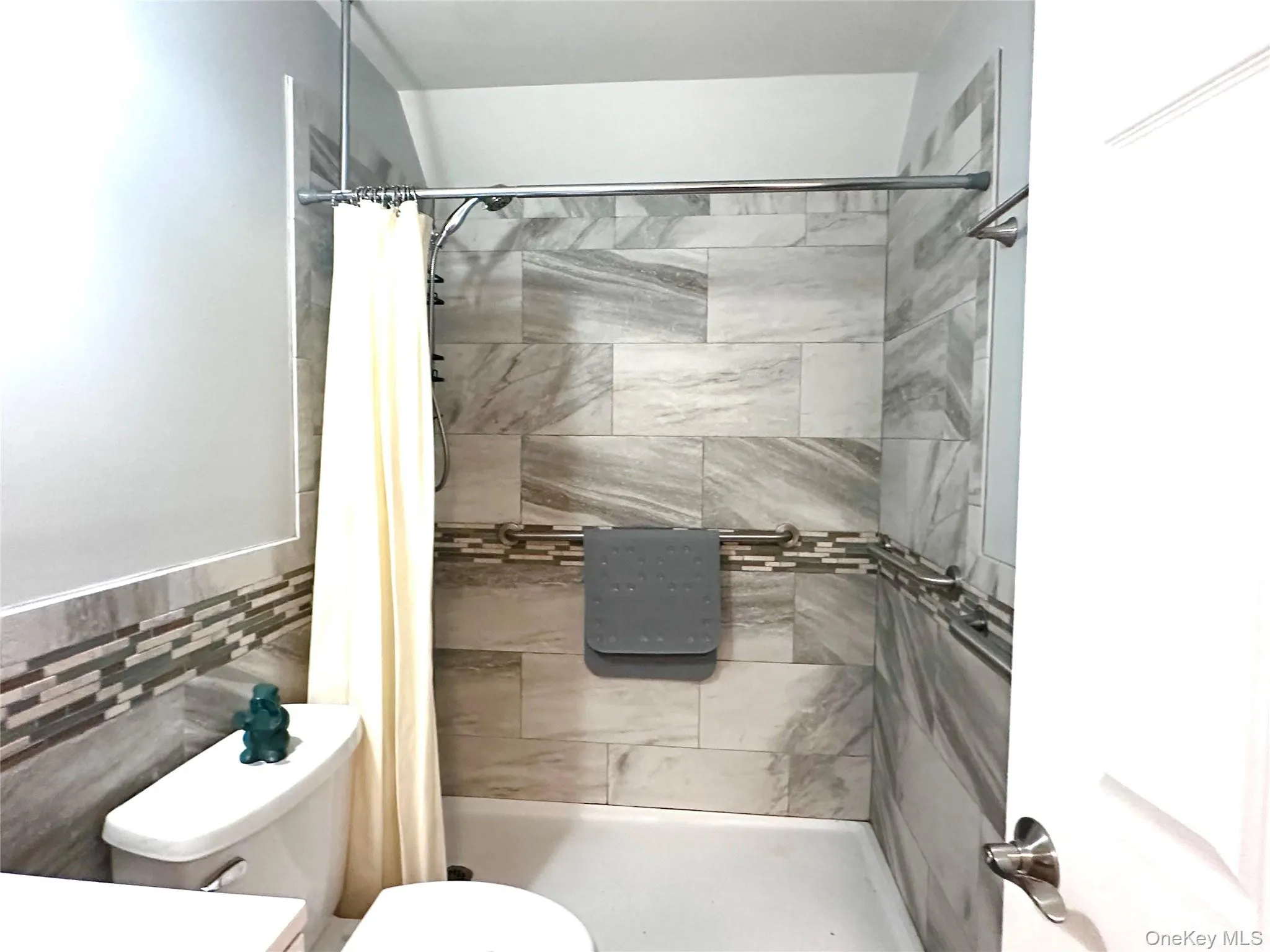 150 Rinaldi Boulevard, Poughkeepsie, NY, 1 Bedroom Bedrooms, 3 Rooms Rooms,1 BathroomBathrooms,Residential,For Rent,Rinaldi,0,1010207 150 Rinaldi Boulevard, Poughkeepsie, NY, 1 Bedroom Bedrooms, 3 Rooms Rooms,1 BathroomBathrooms,Residential,For Rent,Rinaldi,0,1010207