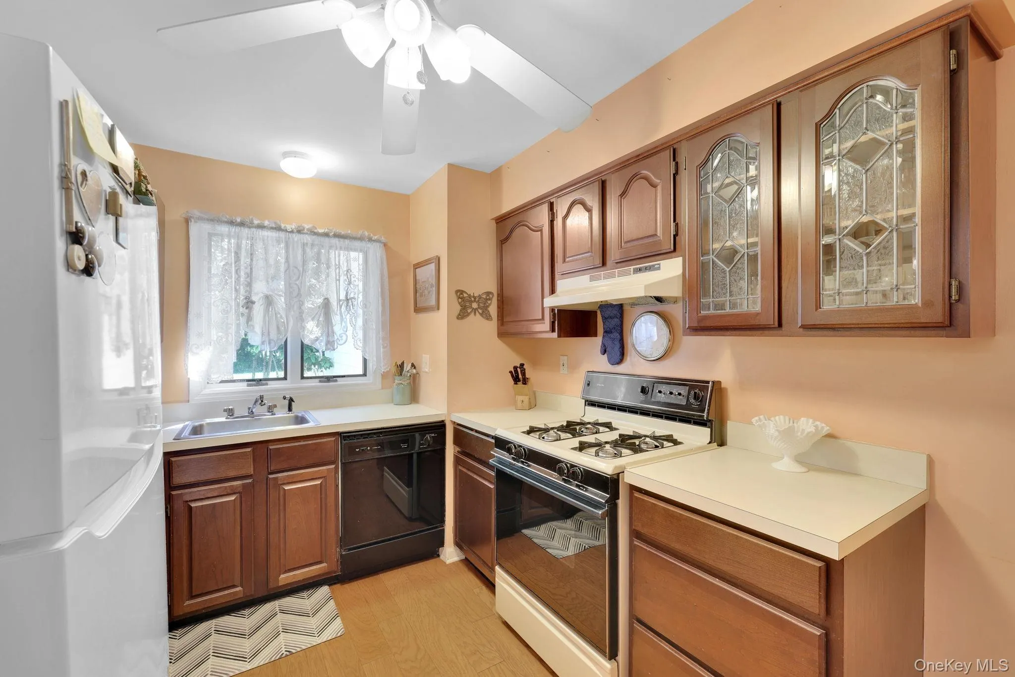 5 Village Cove, Warwick (town), NY, 2 Bedrooms Bedrooms, 4 Rooms Rooms,2 BathroomsBathrooms,Residential,For Rent,Village,0,1010211 5 Village Cove, Warwick (town), NY, 2 Bedrooms Bedrooms, 4 Rooms Rooms,2 BathroomsBathrooms,Residential,For Rent,Village,0,1010211
