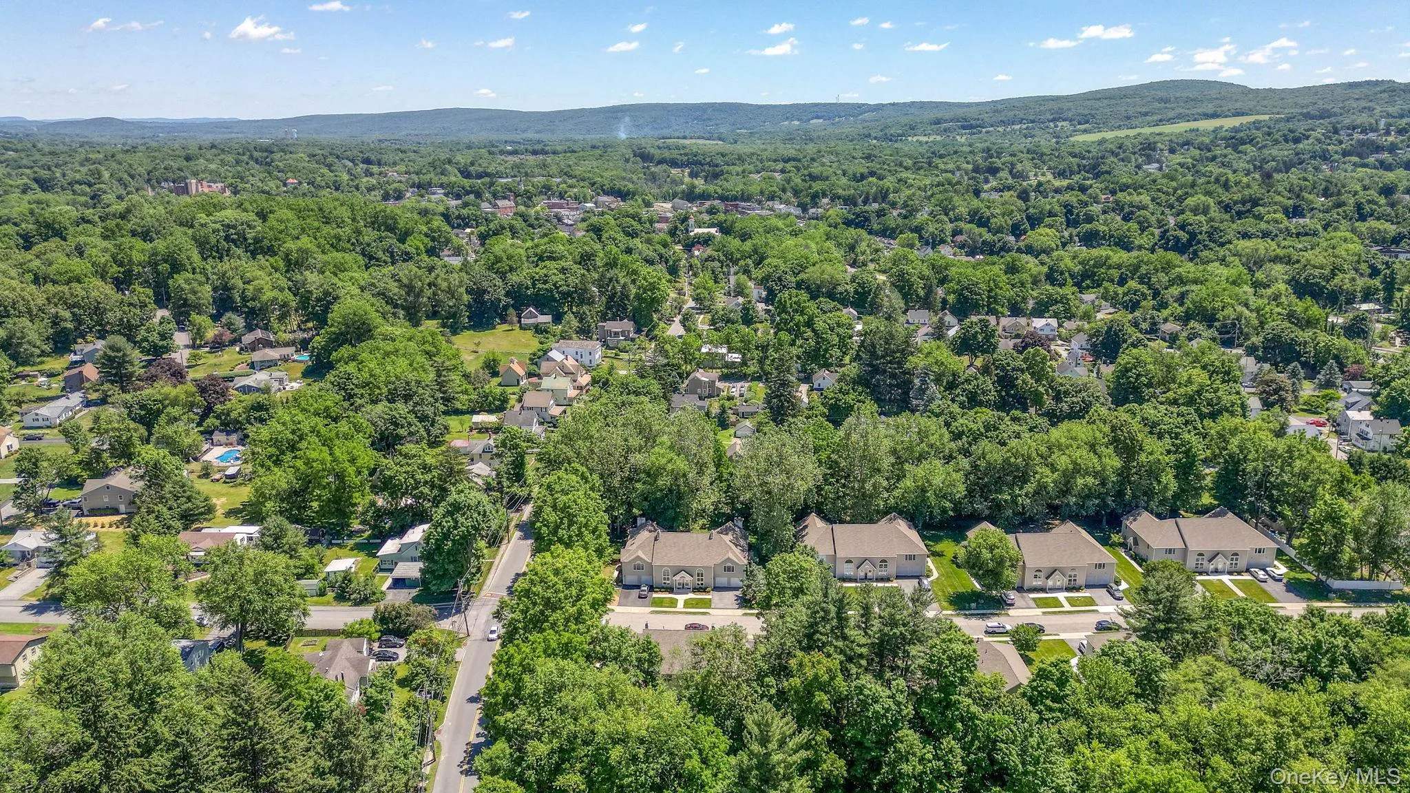 Aerial View of the Village of Warwick with unit in view. Aerial View of the Village of Warwick with unit in view.