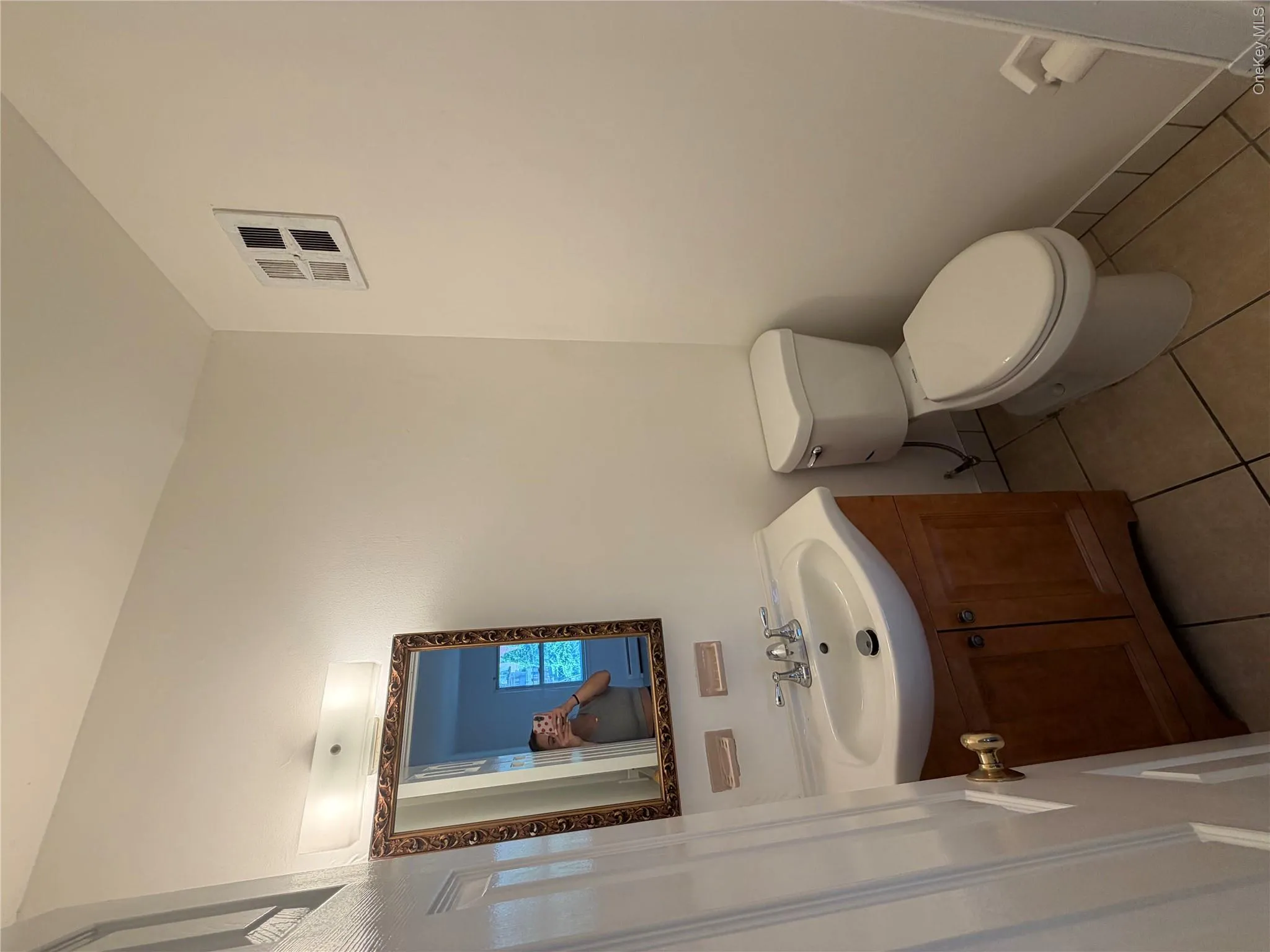 Half bathroom in Primary Bedroom Half bathroom in Primary Bedroom