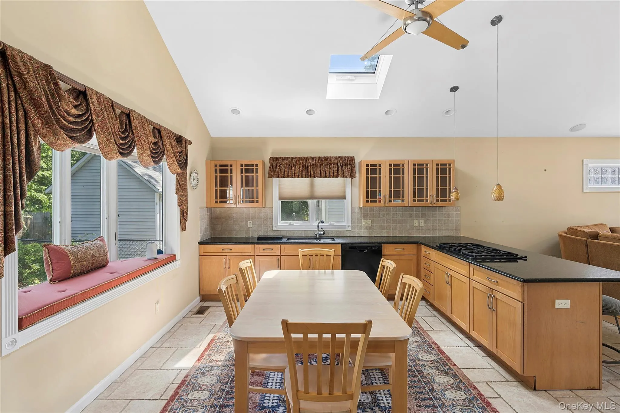 Large dining space Large dining space