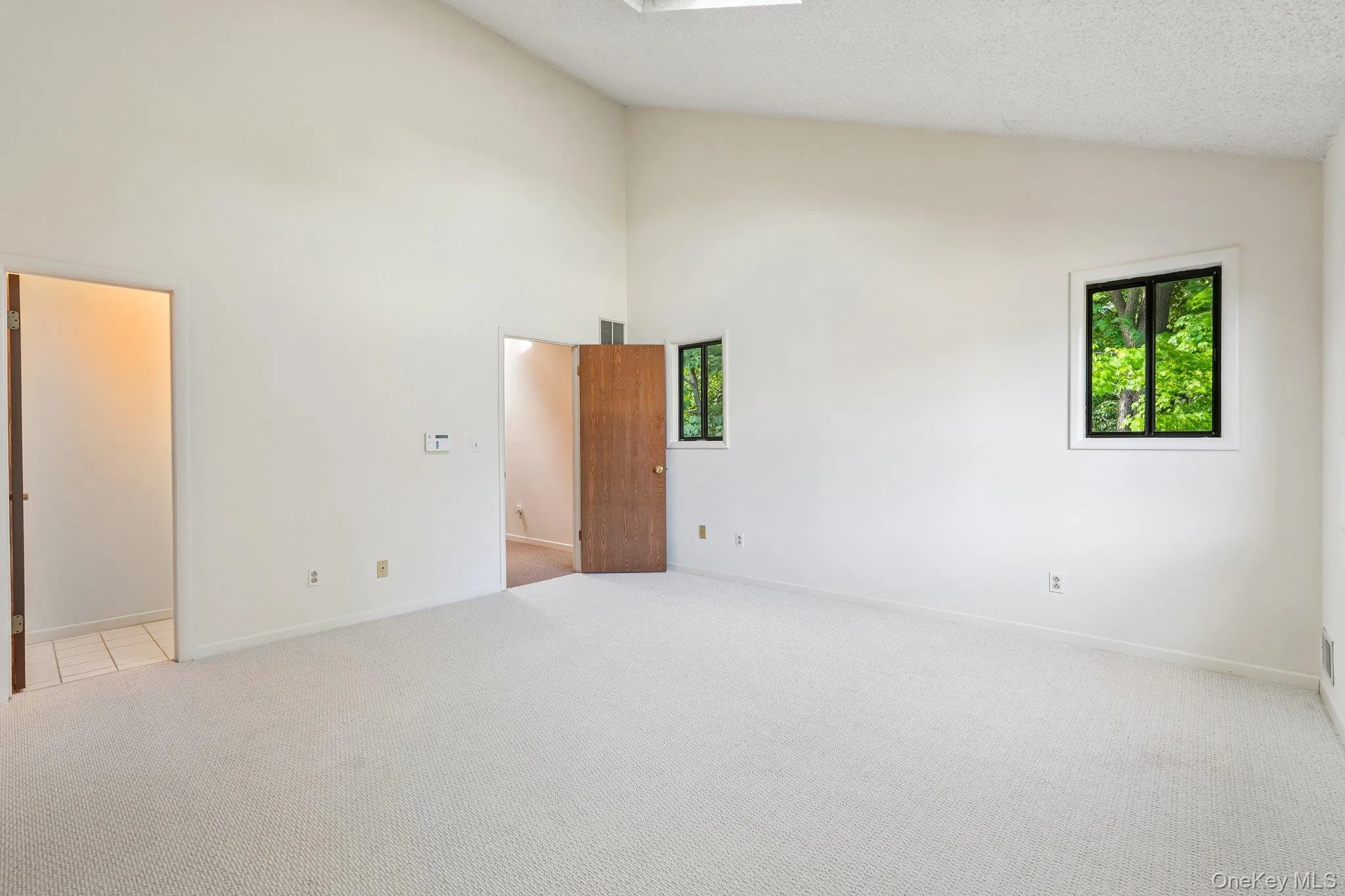 12 Evan Court, Clarkstown, NY, 2 Bedrooms Bedrooms, 6 Rooms Rooms,2 BathroomsBathrooms,Residential,For Rent,Evan,0,1010221 12 Evan Court, Clarkstown, NY, 2 Bedrooms Bedrooms, 6 Rooms Rooms,2 BathroomsBathrooms,Residential,For Rent,Evan,0,1010221