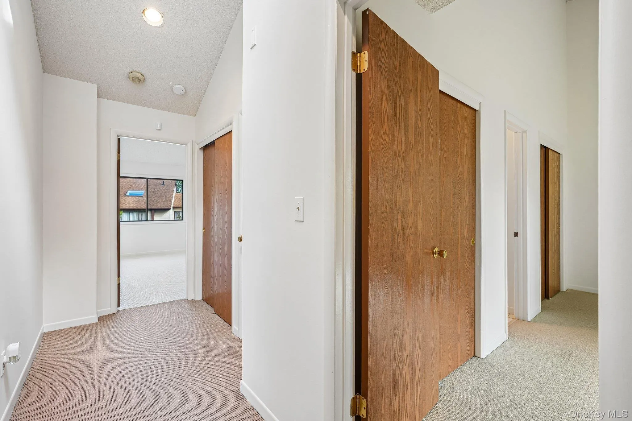12 Evan Court, Clarkstown, NY, 2 Bedrooms Bedrooms, 6 Rooms Rooms,2 BathroomsBathrooms,Residential,For Rent,Evan,0,1010221 12 Evan Court, Clarkstown, NY, 2 Bedrooms Bedrooms, 6 Rooms Rooms,2 BathroomsBathrooms,Residential,For Rent,Evan,0,1010221