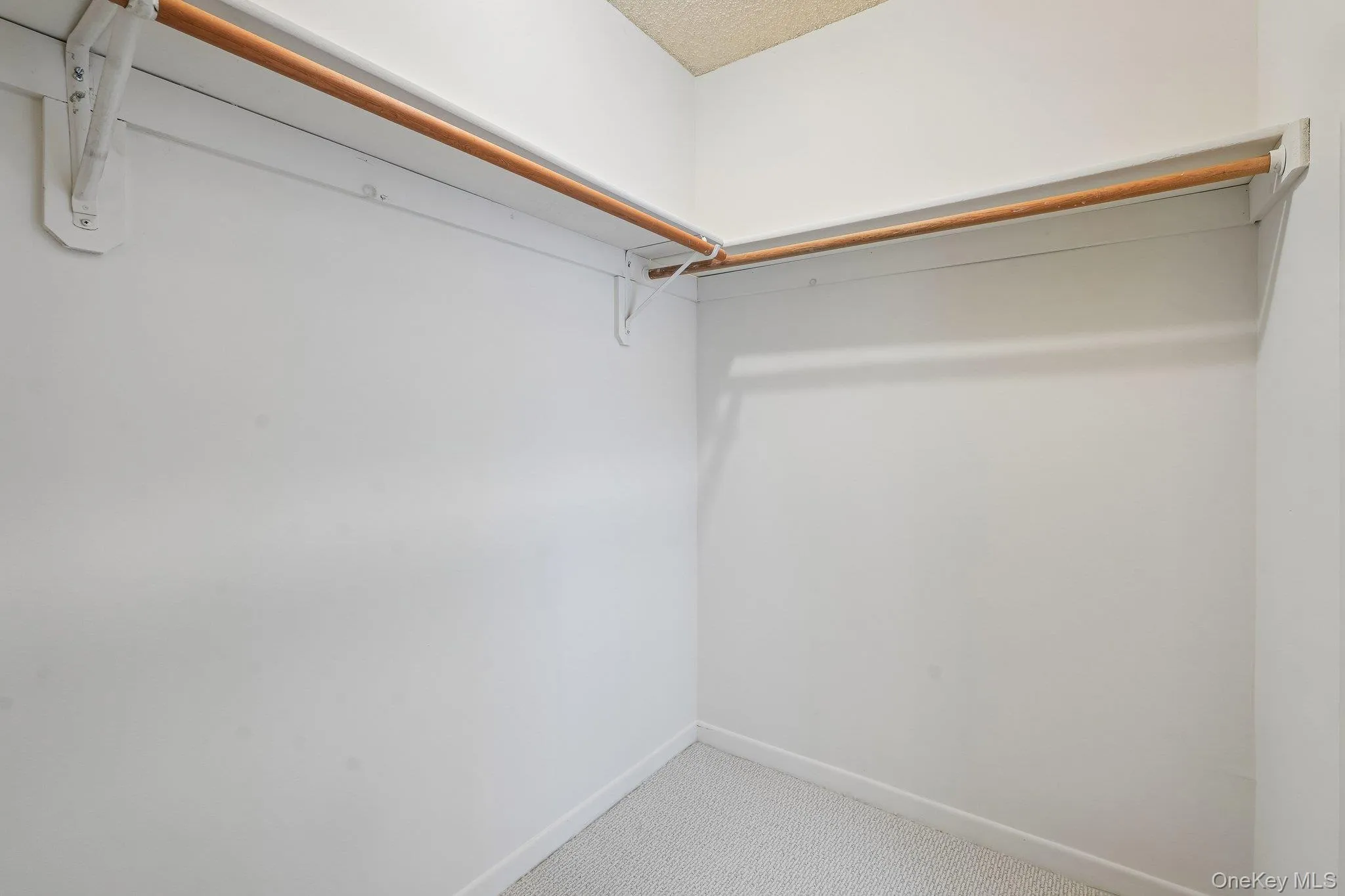 12 Evan Court, Clarkstown, NY, 2 Bedrooms Bedrooms, 6 Rooms Rooms,2 BathroomsBathrooms,Residential,For Rent,Evan,0,1010221 12 Evan Court, Clarkstown, NY, 2 Bedrooms Bedrooms, 6 Rooms Rooms,2 BathroomsBathrooms,Residential,For Rent,Evan,0,1010221