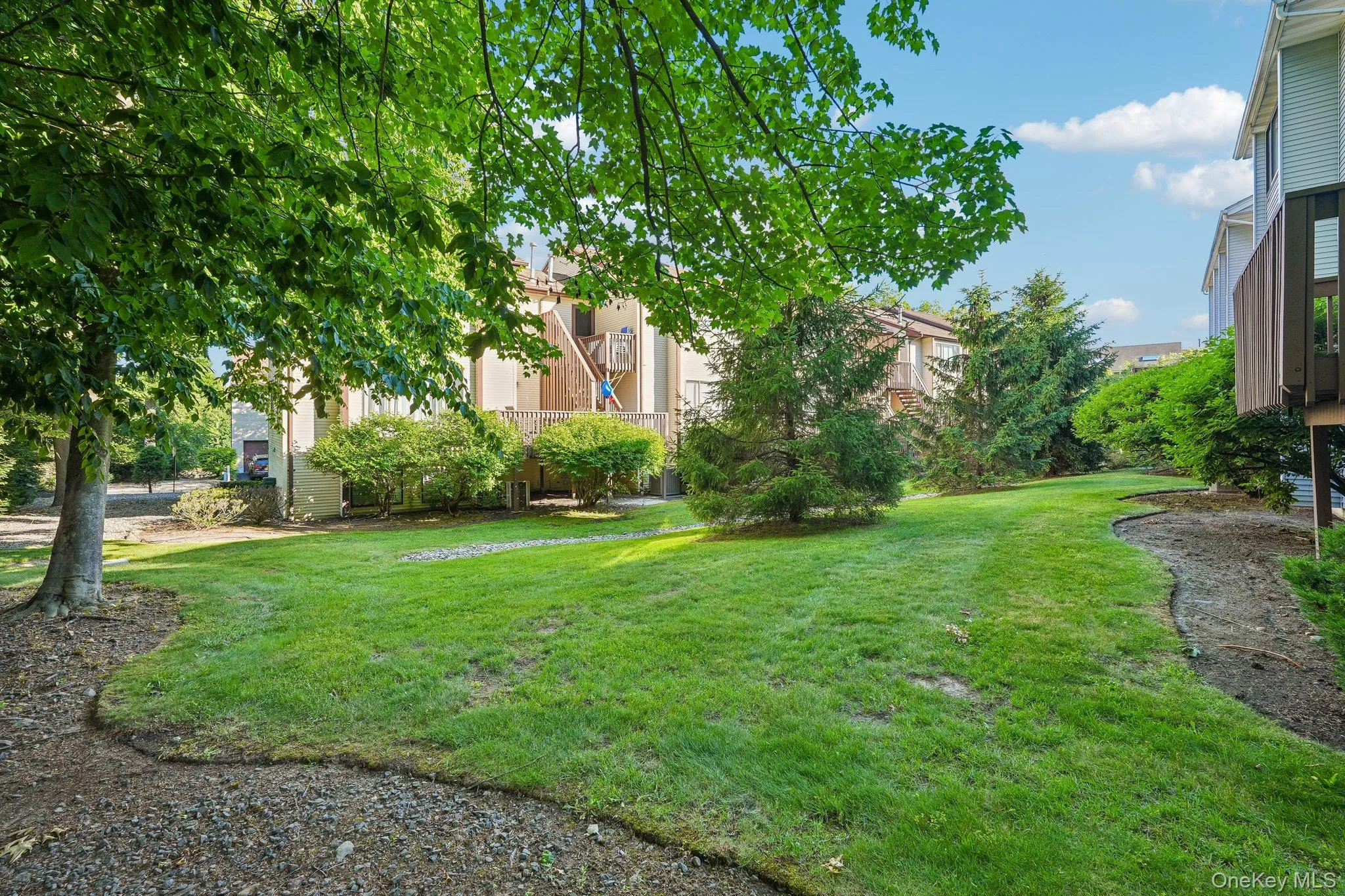 12 Evan Court, Clarkstown, NY, 2 Bedrooms Bedrooms, 6 Rooms Rooms,2 BathroomsBathrooms,Residential,For Rent,Evan,0,1010221 12 Evan Court, Clarkstown, NY, 2 Bedrooms Bedrooms, 6 Rooms Rooms,2 BathroomsBathrooms,Residential,For Rent,Evan,0,1010221