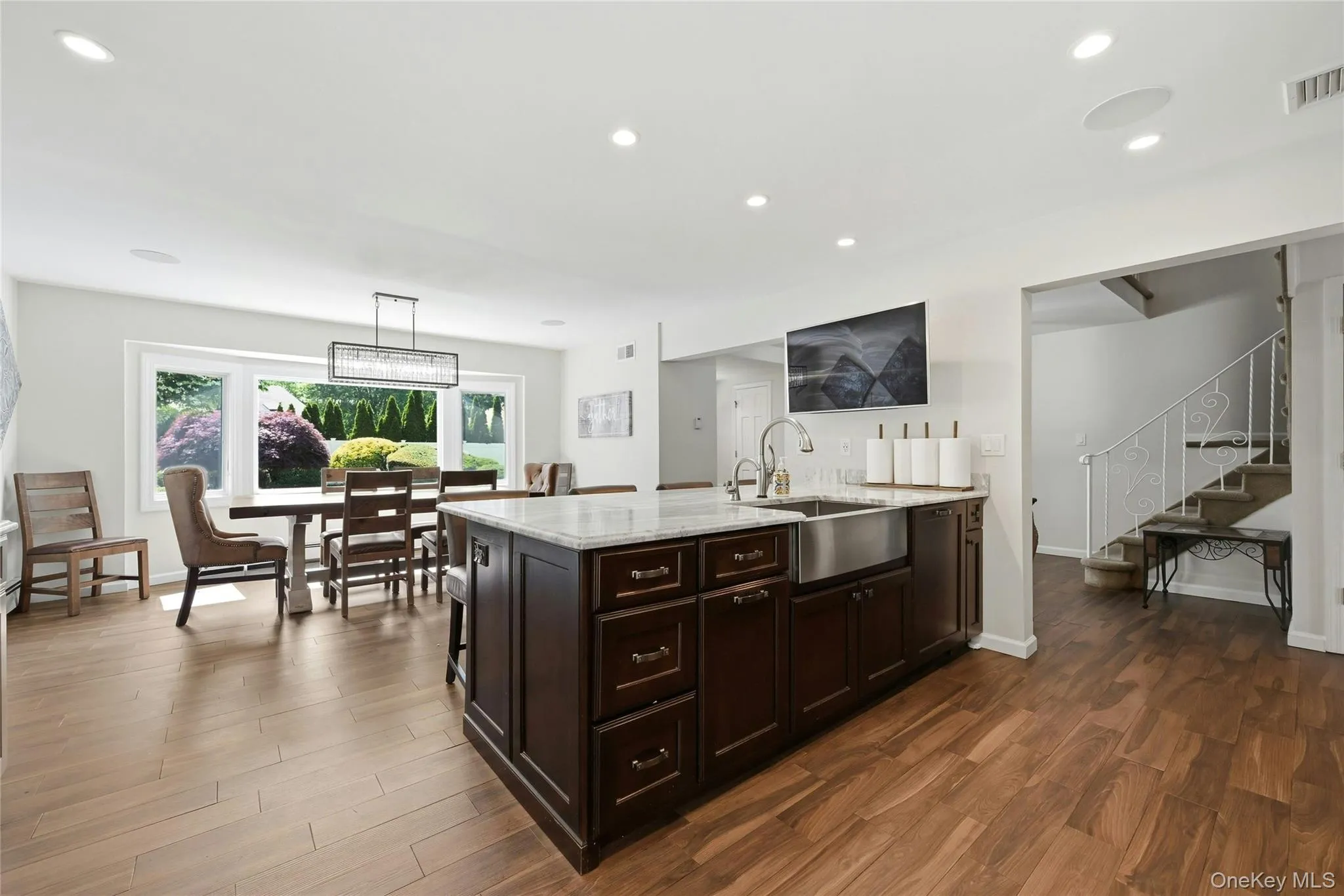10 Mansfield Lane, Huntington, NY, 5 Bedrooms Bedrooms, 9 Rooms Rooms,2 BathroomsBathrooms,Residential,For Rent,Mansfield,0,1010222 10 Mansfield Lane, Huntington, NY, 5 Bedrooms Bedrooms, 9 Rooms Rooms,2 BathroomsBathrooms,Residential,For Rent,Mansfield,0,1010222