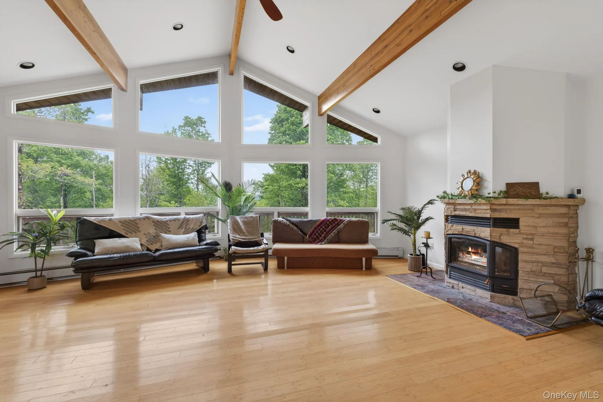 81 Pond Drive, Rockland, NY, 5 Bedrooms Bedrooms, 11 Rooms Rooms,3 BathroomsBathrooms,Residential,For Rent,Pond,0,1010224 81 Pond Drive, Rockland, NY, 5 Bedrooms Bedrooms, 11 Rooms Rooms,3 BathroomsBathrooms,Residential,For Rent,Pond,0,1010224