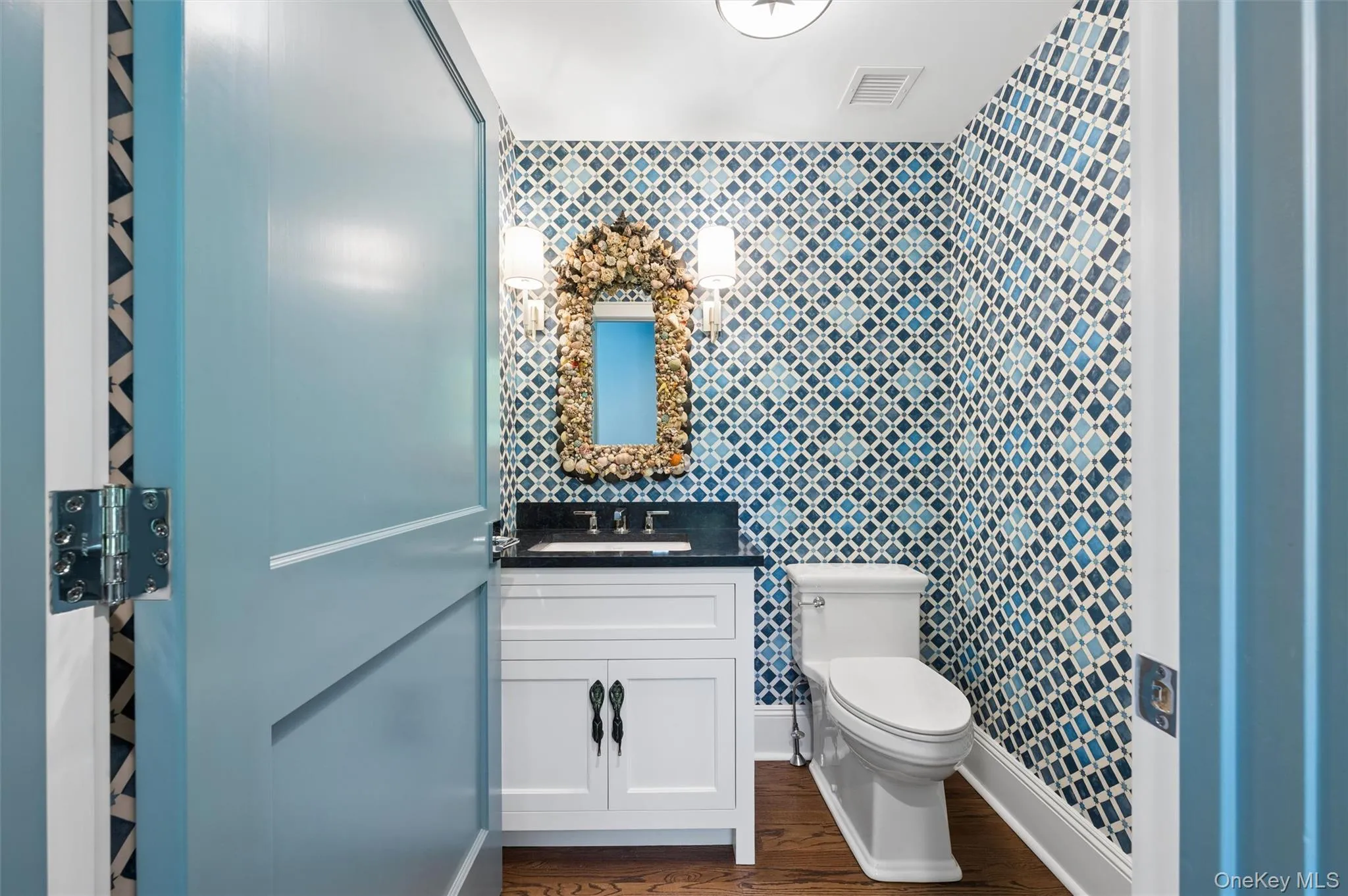 18 Jagger Lane, Southampton, NY, 4 Bedrooms Bedrooms, 11 Rooms Rooms,4 BathroomsBathrooms,Residential,For Rent,Jagger,0,1010225 18 Jagger Lane, Southampton, NY, 4 Bedrooms Bedrooms, 11 Rooms Rooms,4 BathroomsBathrooms,Residential,For Rent,Jagger,0,1010225