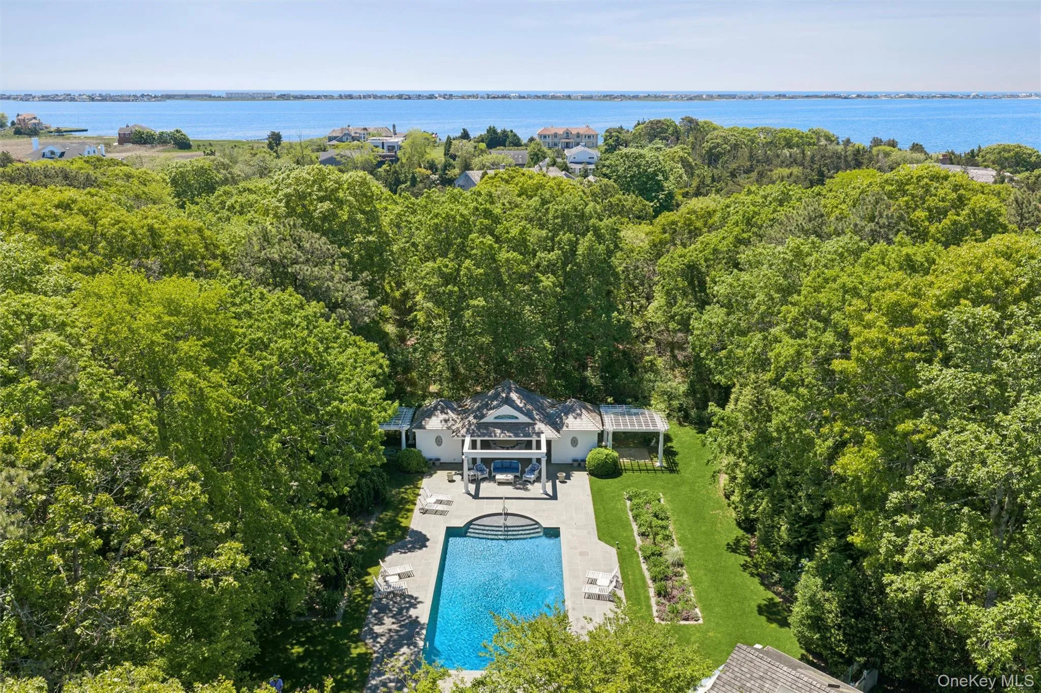 18 Jagger Lane, Southampton, NY, 4 Bedrooms Bedrooms, 11 Rooms Rooms,4 BathroomsBathrooms,Residential,For Rent,Jagger,0,1010225 18 Jagger Lane, Southampton, NY, 4 Bedrooms Bedrooms, 11 Rooms Rooms,4 BathroomsBathrooms,Residential,For Rent,Jagger,0,1010225