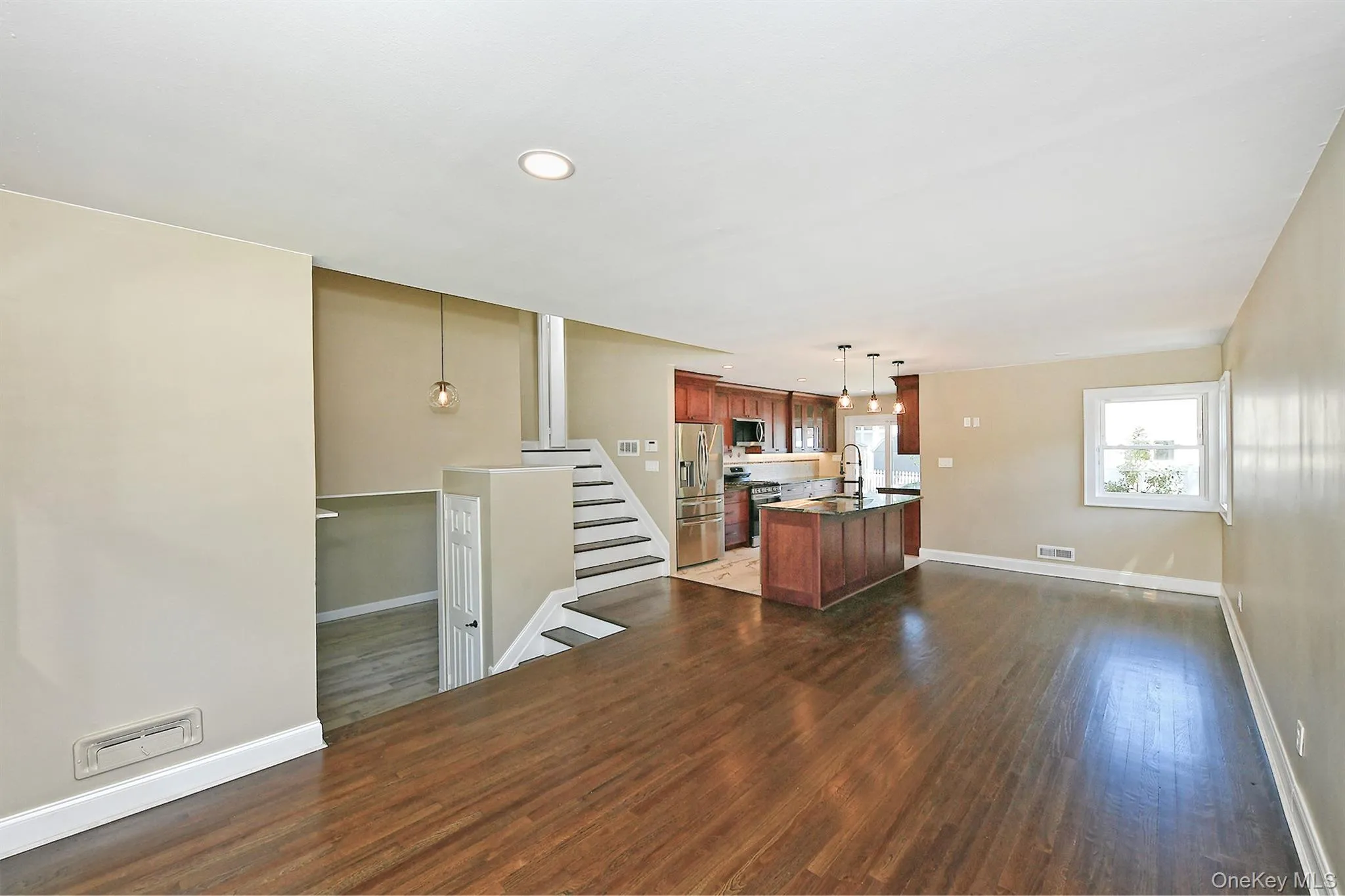 7 Rensselaer Drive, Huntington, NY, 3 Bedrooms Bedrooms, 7 Rooms Rooms,2 BathroomsBathrooms,Residential,For Rent,Rensselaer,0,1010234 7 Rensselaer Drive, Huntington, NY, 3 Bedrooms Bedrooms, 7 Rooms Rooms,2 BathroomsBathrooms,Residential,For Rent,Rensselaer,0,1010234