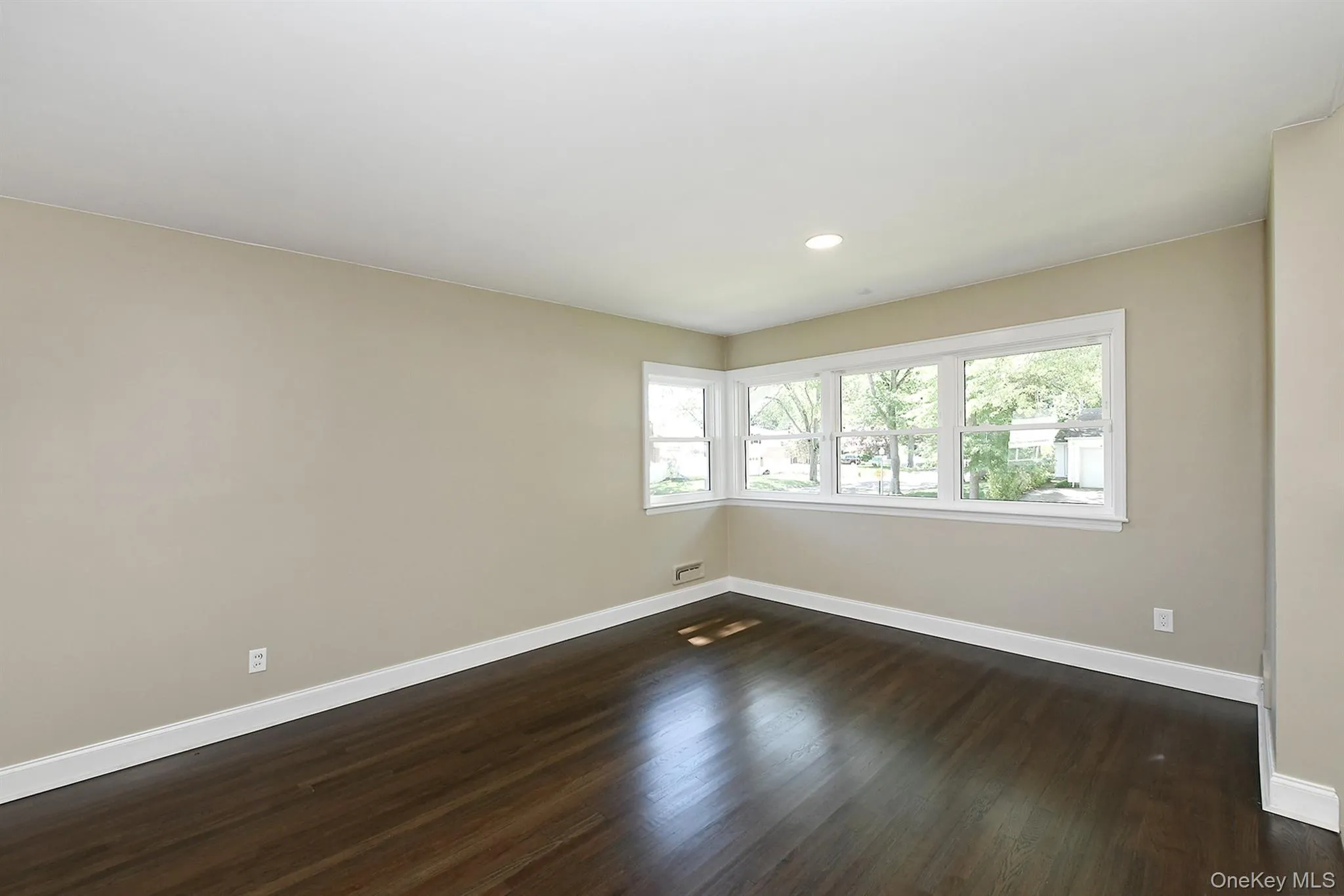 7 Rensselaer Drive, Huntington, NY, 3 Bedrooms Bedrooms, 7 Rooms Rooms,2 BathroomsBathrooms,Residential,For Rent,Rensselaer,0,1010234 7 Rensselaer Drive, Huntington, NY, 3 Bedrooms Bedrooms, 7 Rooms Rooms,2 BathroomsBathrooms,Residential,For Rent,Rensselaer,0,1010234