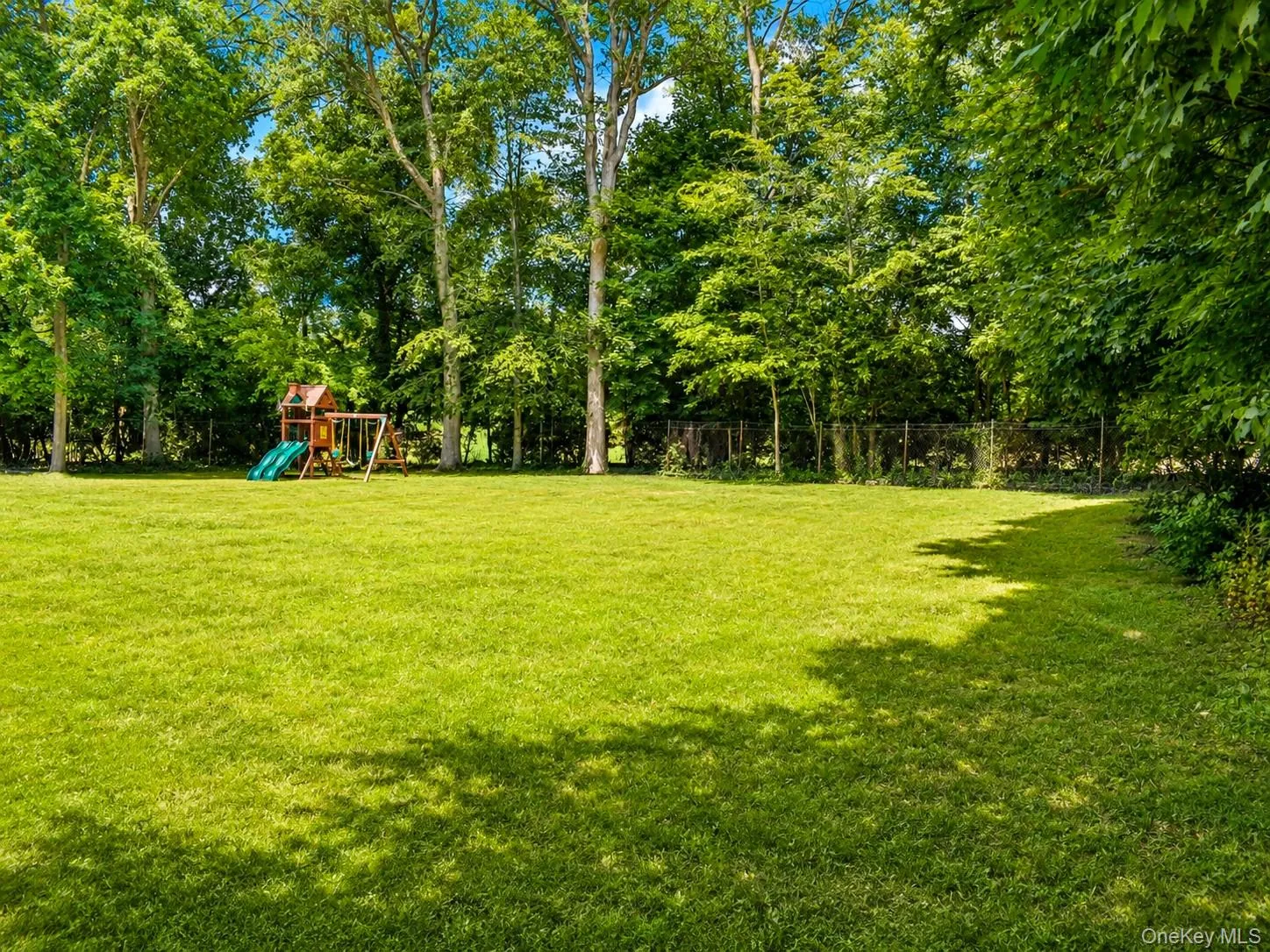 46 Mayfair Drive, Huntington, NY, 3 Bedrooms Bedrooms, 7 Rooms Rooms,1 BathroomBathrooms,Residential,For Rent,Mayfair,0,1010235 46 Mayfair Drive, Huntington, NY, 3 Bedrooms Bedrooms, 7 Rooms Rooms,1 BathroomBathrooms,Residential,For Rent,Mayfair,0,1010235