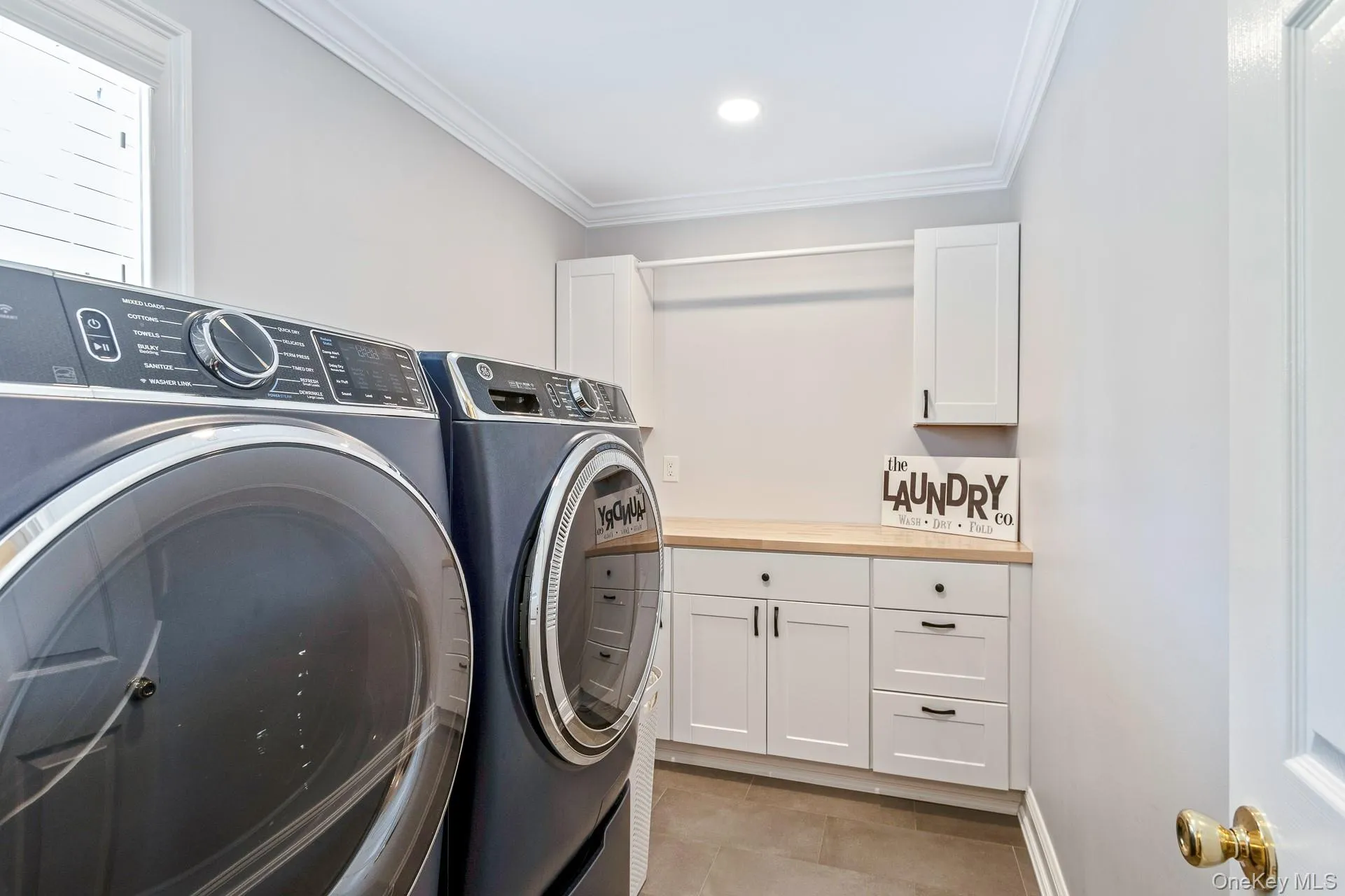 11 Coventry Lane, Smithtown, NY, 4 Bedrooms Bedrooms, 8 Rooms Rooms,2 BathroomsBathrooms,Residential,For Rent,Coventry,0,1010236 11 Coventry Lane, Smithtown, NY, 4 Bedrooms Bedrooms, 8 Rooms Rooms,2 BathroomsBathrooms,Residential,For Rent,Coventry,0,1010236