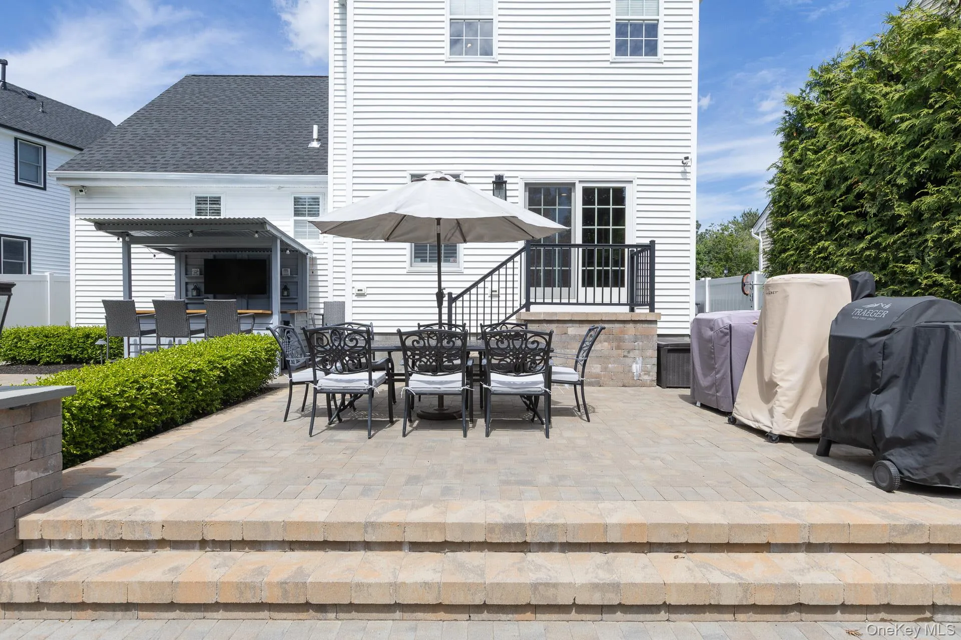 11 Coventry Lane, Smithtown, NY, 4 Bedrooms Bedrooms, 8 Rooms Rooms,2 BathroomsBathrooms,Residential,For Rent,Coventry,0,1010236 11 Coventry Lane, Smithtown, NY, 4 Bedrooms Bedrooms, 8 Rooms Rooms,2 BathroomsBathrooms,Residential,For Rent,Coventry,0,1010236