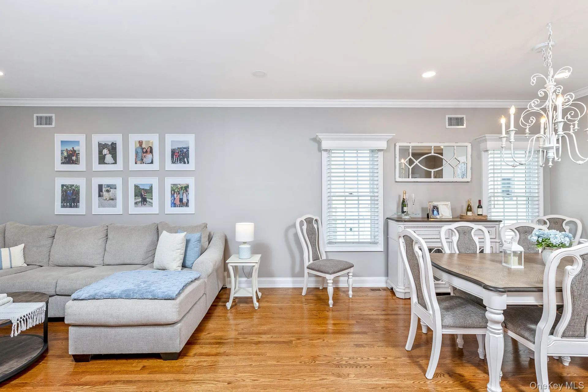 11 Coventry Lane, Smithtown, NY, 4 Bedrooms Bedrooms, 8 Rooms Rooms,2 BathroomsBathrooms,Residential,For Rent,Coventry,0,1010236 11 Coventry Lane, Smithtown, NY, 4 Bedrooms Bedrooms, 8 Rooms Rooms,2 BathroomsBathrooms,Residential,For Rent,Coventry,0,1010236