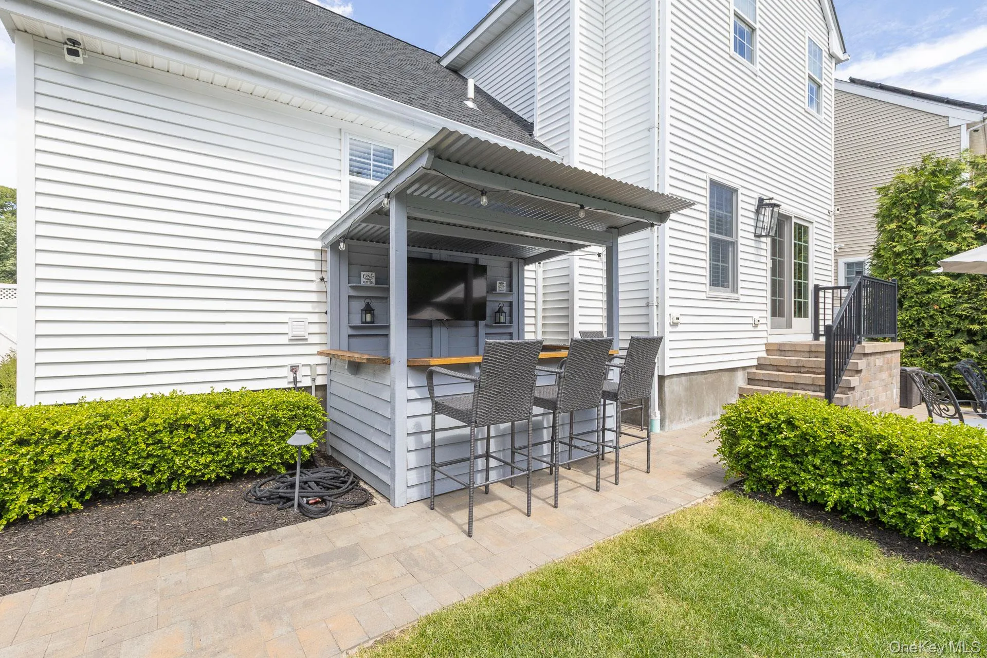 11 Coventry Lane, Smithtown, NY, 4 Bedrooms Bedrooms, 8 Rooms Rooms,2 BathroomsBathrooms,Residential,For Rent,Coventry,0,1010236 11 Coventry Lane, Smithtown, NY, 4 Bedrooms Bedrooms, 8 Rooms Rooms,2 BathroomsBathrooms,Residential,For Rent,Coventry,0,1010236