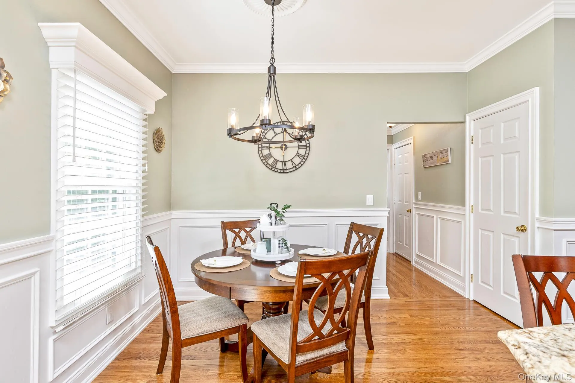 11 Coventry Lane, Smithtown, NY, 4 Bedrooms Bedrooms, 8 Rooms Rooms,2 BathroomsBathrooms,Residential,For Rent,Coventry,0,1010236 11 Coventry Lane, Smithtown, NY, 4 Bedrooms Bedrooms, 8 Rooms Rooms,2 BathroomsBathrooms,Residential,For Rent,Coventry,0,1010236