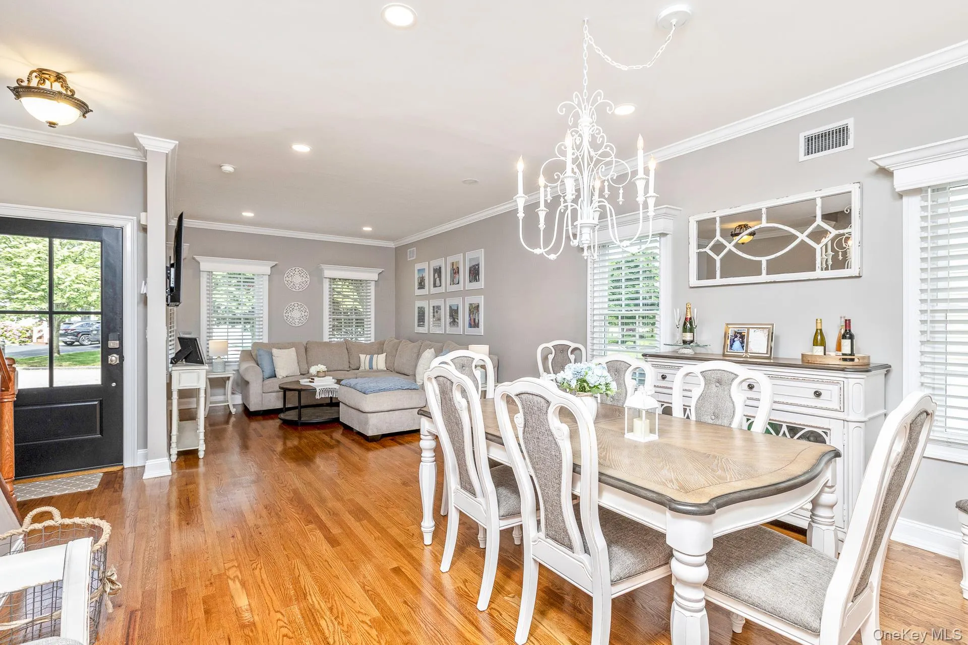 11 Coventry Lane, Smithtown, NY, 4 Bedrooms Bedrooms, 8 Rooms Rooms,2 BathroomsBathrooms,Residential,For Rent,Coventry,0,1010236 11 Coventry Lane, Smithtown, NY, 4 Bedrooms Bedrooms, 8 Rooms Rooms,2 BathroomsBathrooms,Residential,For Rent,Coventry,0,1010236