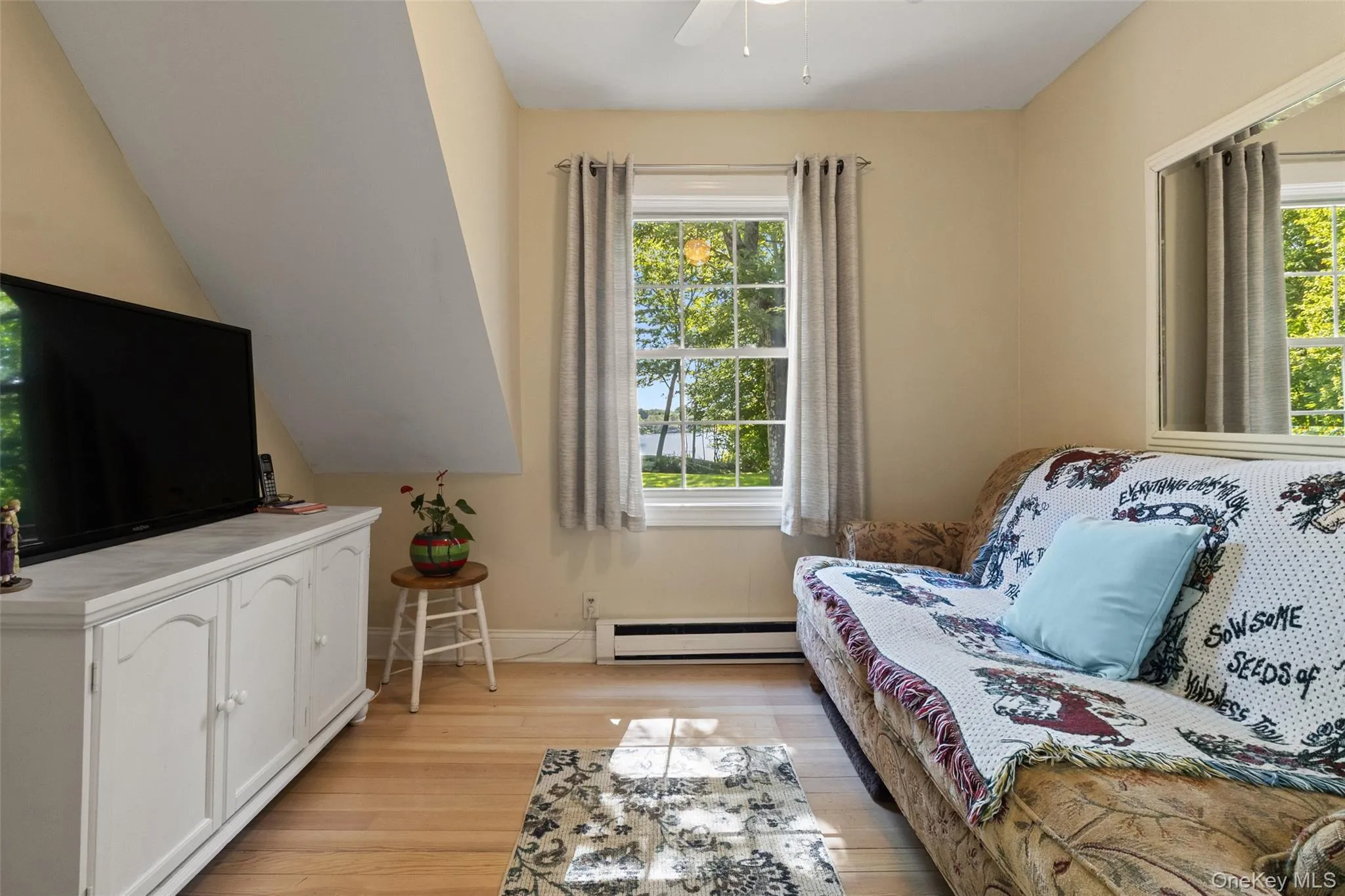 8 Rock Hill Road, Carmel, NY, 3 Bedrooms Bedrooms, 6 Rooms Rooms,1 BathroomBathrooms,Residential,For Rent,Rock Hill,0,1010237 8 Rock Hill Road, Carmel, NY, 3 Bedrooms Bedrooms, 6 Rooms Rooms,1 BathroomBathrooms,Residential,For Rent,Rock Hill,0,1010237