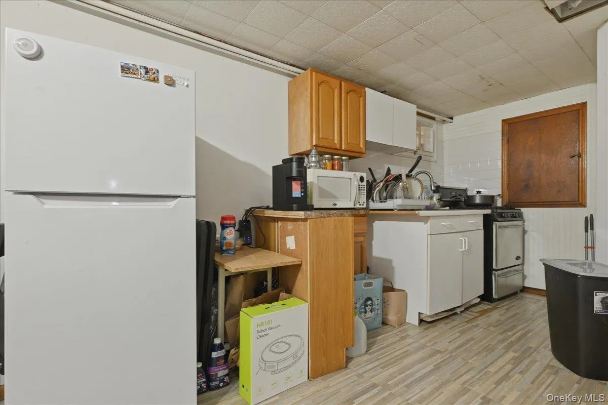79 Wellington Road, Hempstead, NY, 3 Bedrooms Bedrooms, 8 Rooms Rooms,3 BathroomsBathrooms,Residential,For Rent,Wellington,0,1010238 79 Wellington Road, Hempstead, NY, 3 Bedrooms Bedrooms, 8 Rooms Rooms,3 BathroomsBathrooms,Residential,For Rent,Wellington,0,1010238