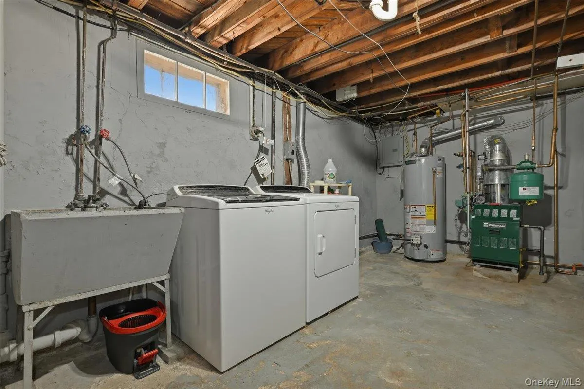 79 Wellington Road, Hempstead, NY, 3 Bedrooms Bedrooms, 8 Rooms Rooms,3 BathroomsBathrooms,Residential,For Rent,Wellington,0,1010238 79 Wellington Road, Hempstead, NY, 3 Bedrooms Bedrooms, 8 Rooms Rooms,3 BathroomsBathrooms,Residential,For Rent,Wellington,0,1010238