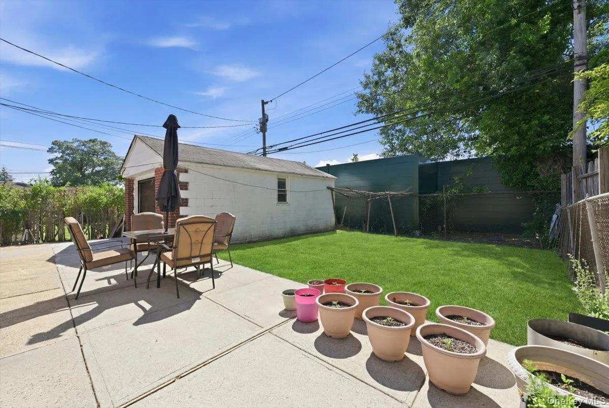 79 Wellington Road, Hempstead, NY, 3 Bedrooms Bedrooms, 8 Rooms Rooms,3 BathroomsBathrooms,Residential,For Rent,Wellington,0,1010238 79 Wellington Road, Hempstead, NY, 3 Bedrooms Bedrooms, 8 Rooms Rooms,3 BathroomsBathrooms,Residential,For Rent,Wellington,0,1010238