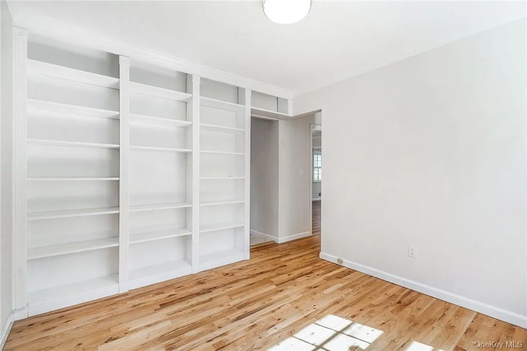 47 Wendt Avenue, Mamaroneck, NY, 4 Bedrooms Bedrooms, 8 Rooms Rooms,2 BathroomsBathrooms,Residential Lease,For Rent,Wendt,0,1010239 47 Wendt Avenue, Mamaroneck, NY, 4 Bedrooms Bedrooms, 8 Rooms Rooms,2 BathroomsBathrooms,Residential Lease,For Rent,Wendt,0,1010239