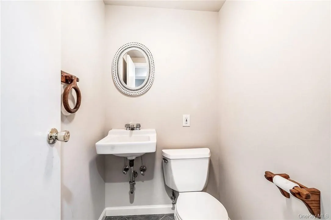 47 Wendt Avenue, Mamaroneck, NY, 4 Bedrooms Bedrooms, 8 Rooms Rooms,2 BathroomsBathrooms,Residential Lease,For Rent,Wendt,0,1010239 47 Wendt Avenue, Mamaroneck, NY, 4 Bedrooms Bedrooms, 8 Rooms Rooms,2 BathroomsBathrooms,Residential Lease,For Rent,Wendt,0,1010239