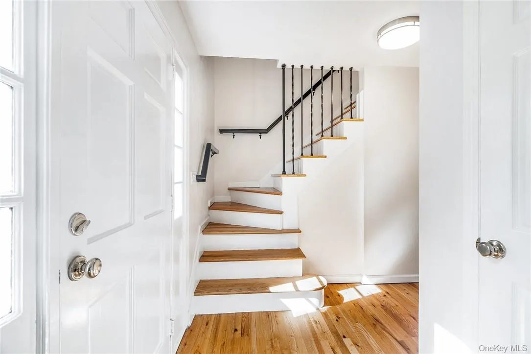 47 Wendt Avenue, Mamaroneck, NY, 4 Bedrooms Bedrooms, 8 Rooms Rooms,2 BathroomsBathrooms,Residential Lease,For Rent,Wendt,0,1010239 47 Wendt Avenue, Mamaroneck, NY, 4 Bedrooms Bedrooms, 8 Rooms Rooms,2 BathroomsBathrooms,Residential Lease,For Rent,Wendt,0,1010239