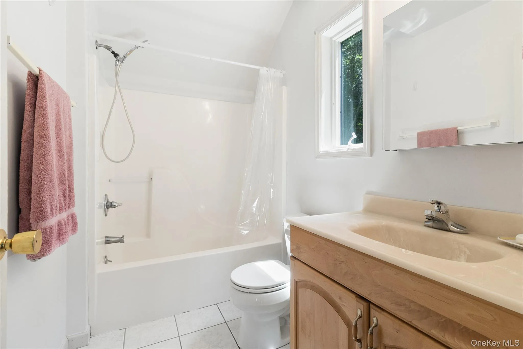 64 Lillian Road, Carmel, NY, 2 Bedrooms Bedrooms, 5 Rooms Rooms,2 BathroomsBathrooms,Residential,For Rent,Lillian,0,1010240 64 Lillian Road, Carmel, NY, 2 Bedrooms Bedrooms, 5 Rooms Rooms,2 BathroomsBathrooms,Residential,For Rent,Lillian,0,1010240
