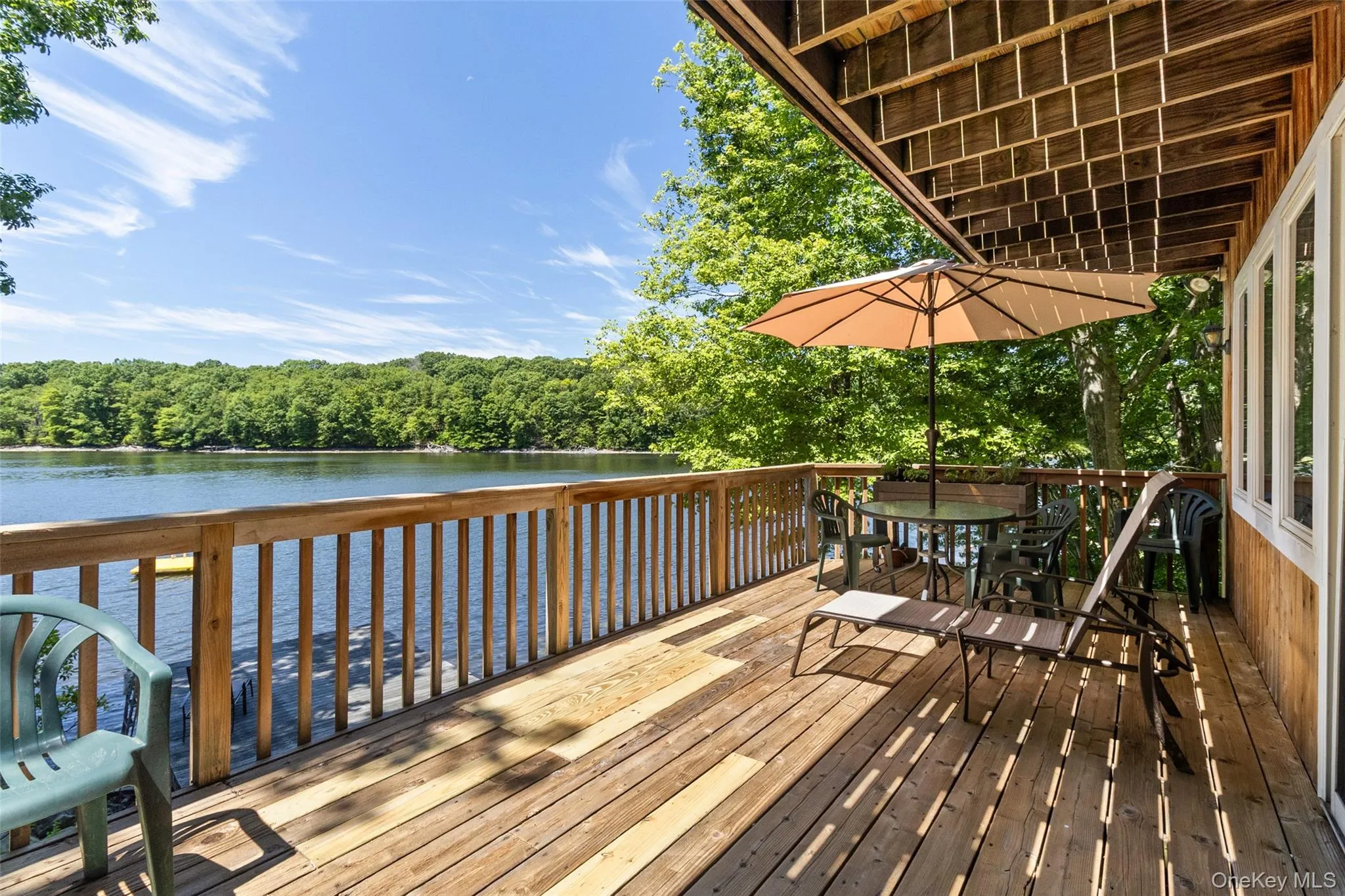 Large deck for entertaining Large deck for entertaining