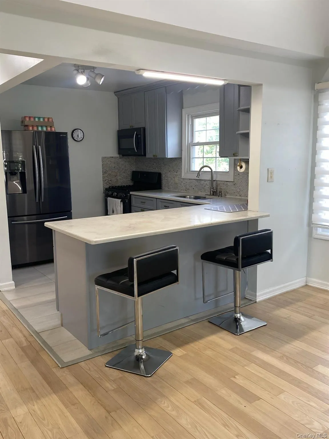18419 89th Avenue, New York, NY, 2 Bedrooms Bedrooms, 4 Rooms Rooms,1 BathroomBathrooms,Residential Lease,For Rent,89th,0,1010241 18419 89th Avenue, New York, NY, 2 Bedrooms Bedrooms, 4 Rooms Rooms,1 BathroomBathrooms,Residential Lease,For Rent,89th,0,1010241