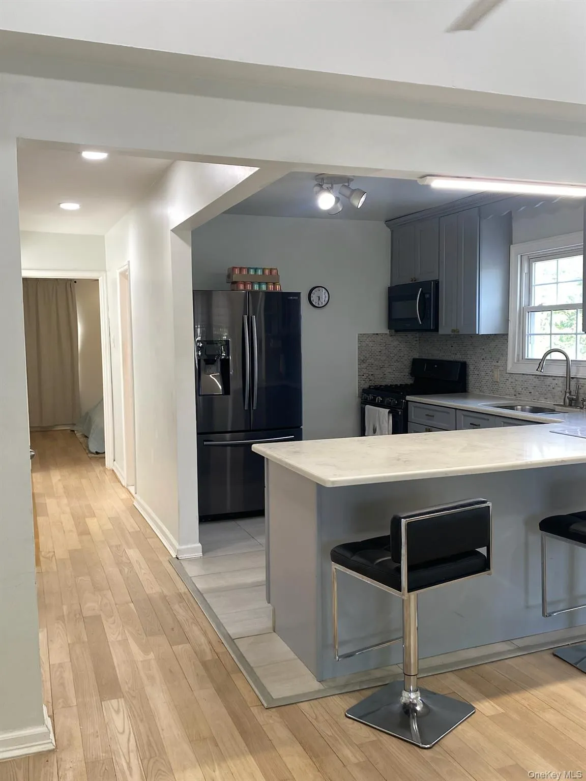 18419 89th Avenue, New York, NY, 2 Bedrooms Bedrooms, 4 Rooms Rooms,1 BathroomBathrooms,Residential Lease,For Rent,89th,0,1010241 18419 89th Avenue, New York, NY, 2 Bedrooms Bedrooms, 4 Rooms Rooms,1 BathroomBathrooms,Residential Lease,For Rent,89th,0,1010241