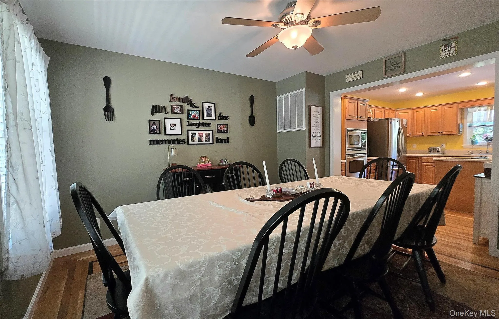 Formal dining room with access directly to kitchen Formal dining room with access directly to kitchen