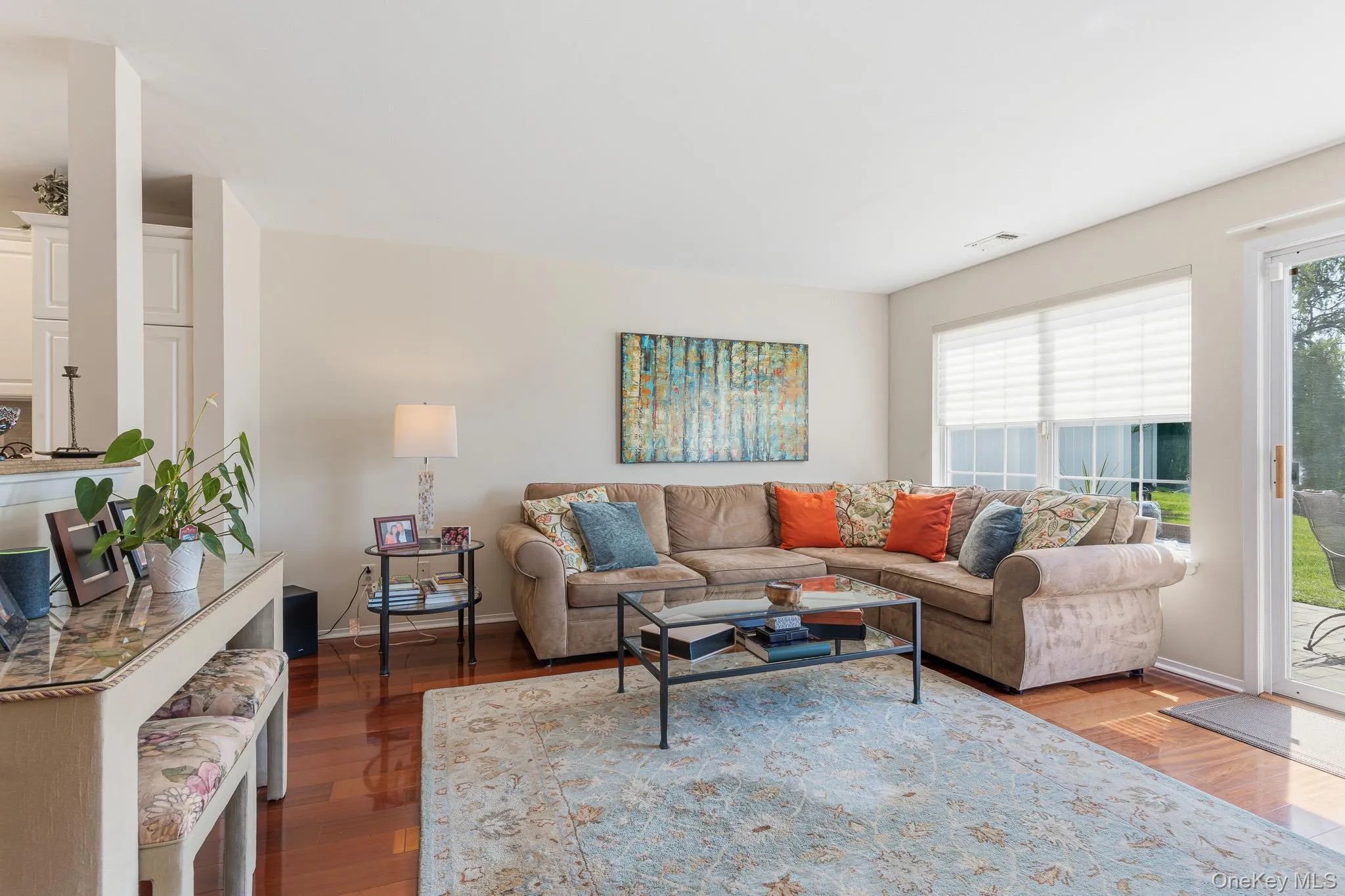 The Great Room Offers All Beautiful Elegant, Neutral Decor, Large Windows & Sliding Doors (With Custom Silhouette Shades) Overlooking The New Custom Patio, Backyard And The Lake, Ample Room For A Large Living Room Set/Furniture, And An Open Flow From The Eat In Kitchen - Perfect For Entertaining Family & Friends. The Great Room Offers All Beautiful Elegant, Neutral Decor, Large Windows & Sliding Doors (With Custom Silhouette Shades) Overlooking The New Custom Patio, Backyard And The Lake, Ample Room For A Large Living Room Set/Furniture, And An Open Flow From The Eat In Kitchen - Perfect For Entertaining Family & Friends.