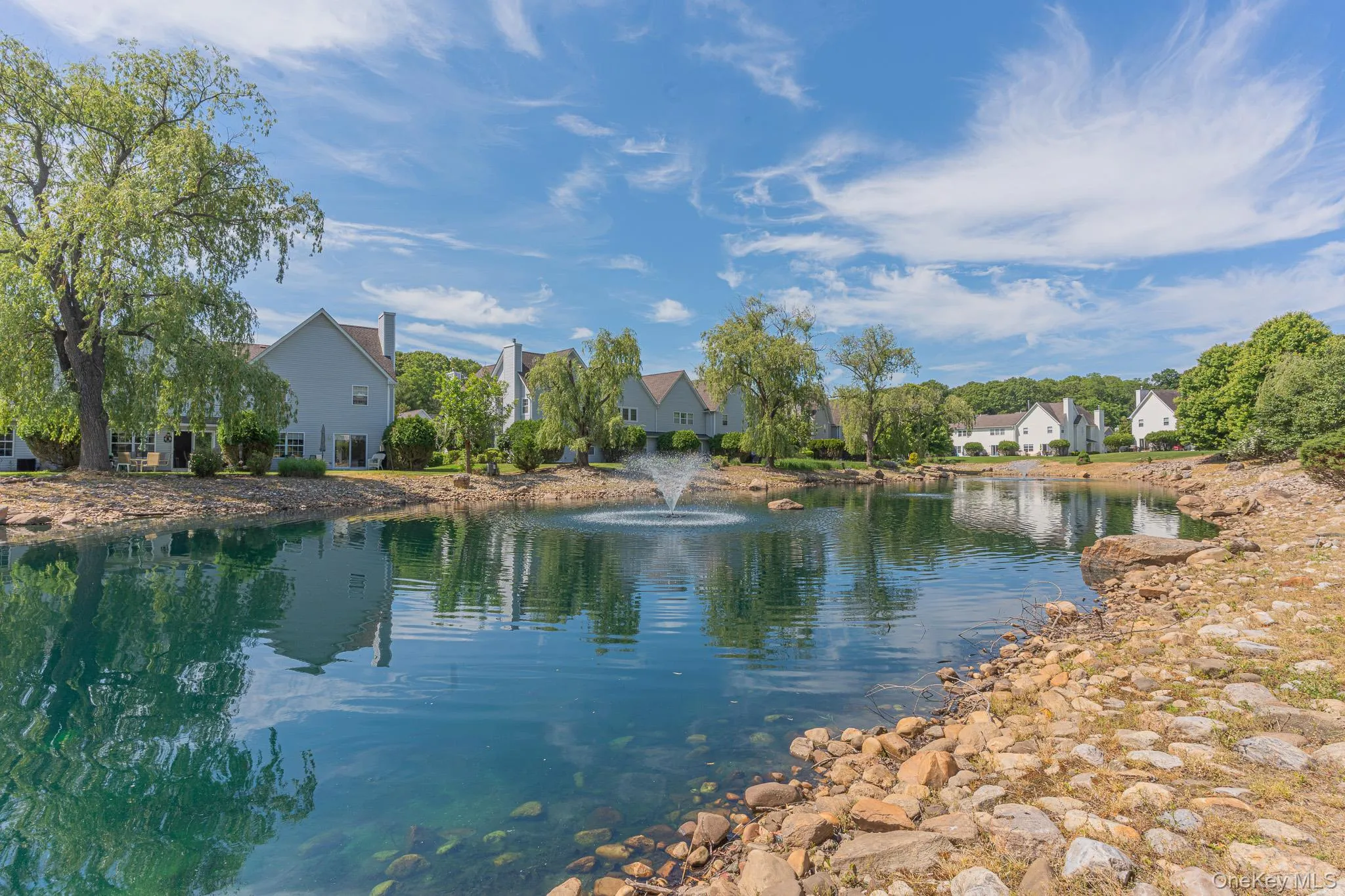 Beautiful Lake & Fountain Views From This Stunning "Essex" Townhome In The Lakes At Setauket Community! Beautiful Lake & Fountain Views From This Stunning "Essex" Townhome In The Lakes At Setauket Community!