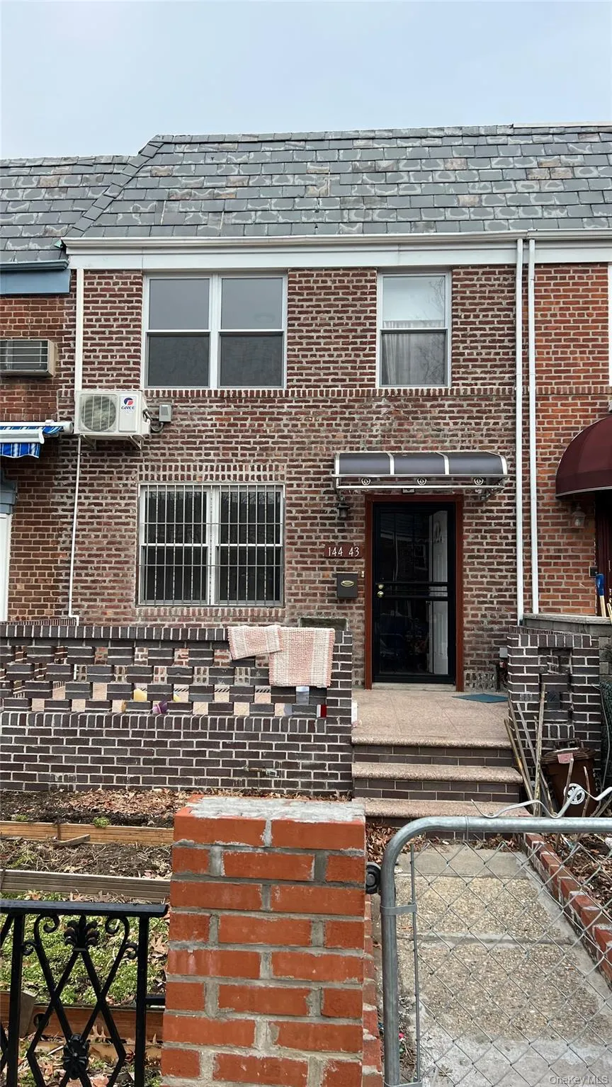 144-43 69th Road, New York, NY, 4 Bedrooms Bedrooms, 9 Rooms Rooms,2 BathroomsBathrooms,Residential Lease,For Rent,69th,0,1010248 144-43 69th Road, New York, NY, 4 Bedrooms Bedrooms, 9 Rooms Rooms,2 BathroomsBathrooms,Residential Lease,For Rent,69th,0,1010248