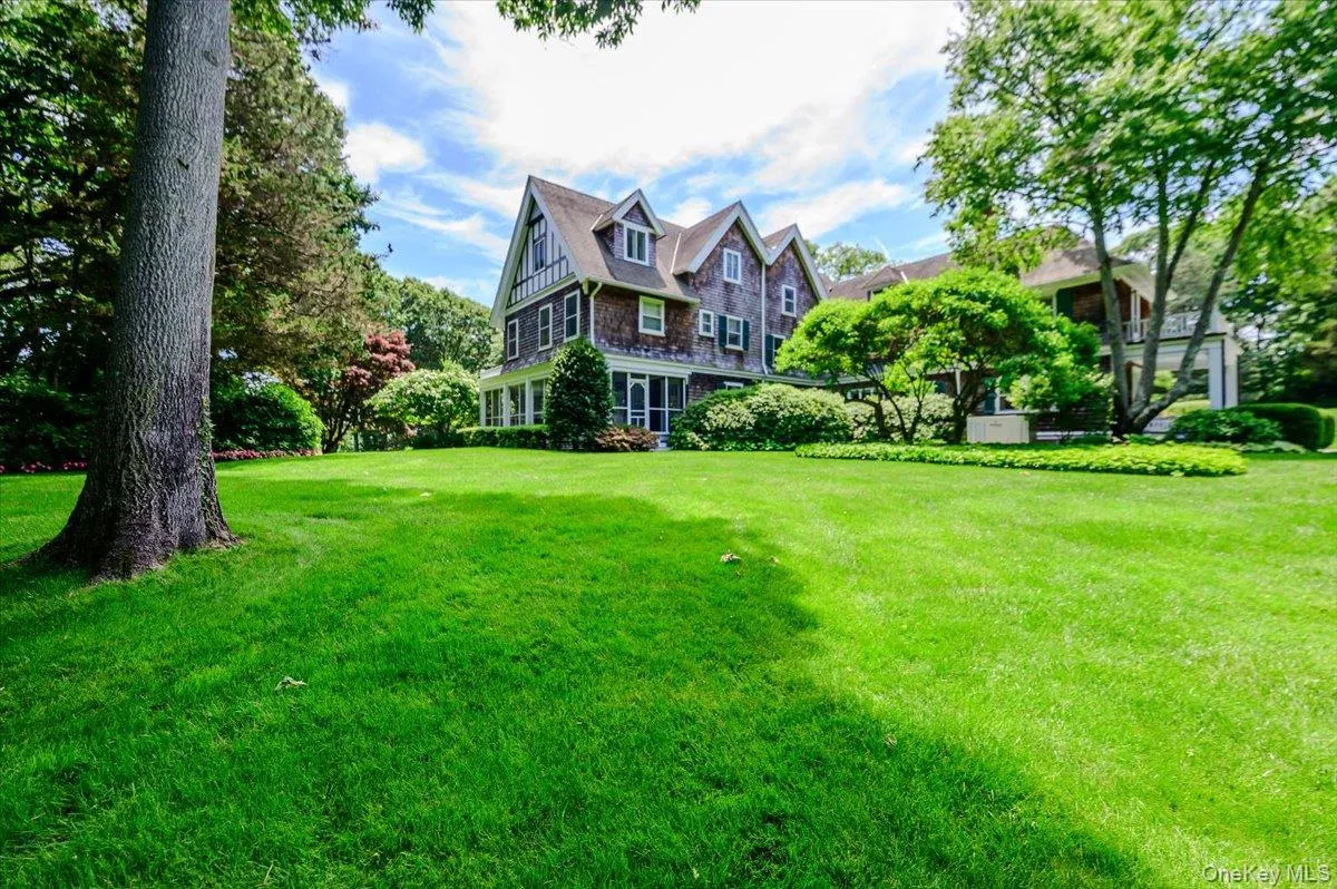 Extraordinarily landscaped and lush 5 acres; supremely private, peaceful and pristine Extraordinarily landscaped and lush 5 acres; supremely private, peaceful and pristine