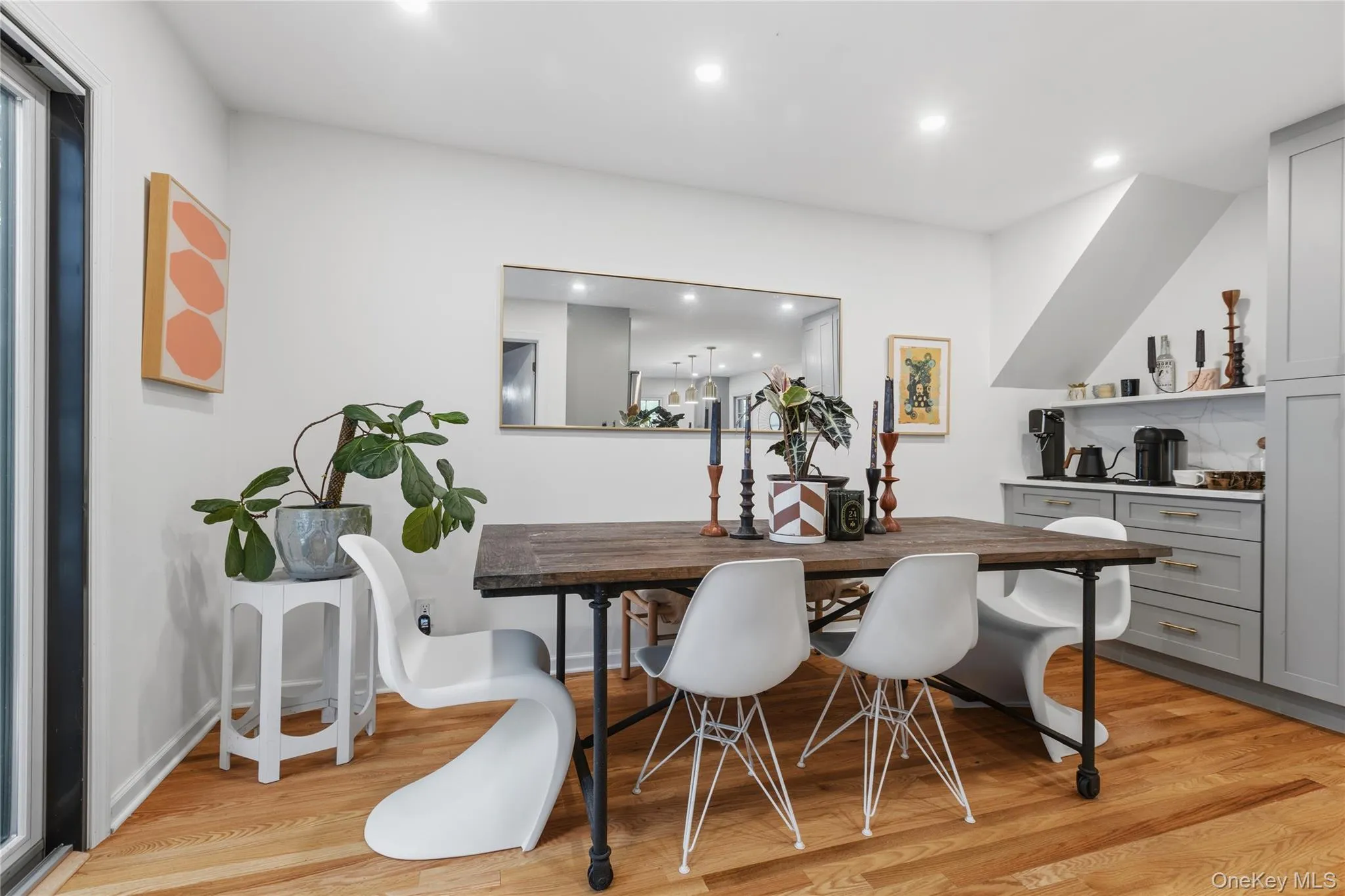 2 Sherwood Place, Greenburgh, NY, 4 Bedrooms Bedrooms, 7 Rooms Rooms,3 BathroomsBathrooms,Residential,For Rent,Sherwood,0,1010251 2 Sherwood Place, Greenburgh, NY, 4 Bedrooms Bedrooms, 7 Rooms Rooms,3 BathroomsBathrooms,Residential,For Rent,Sherwood,0,1010251