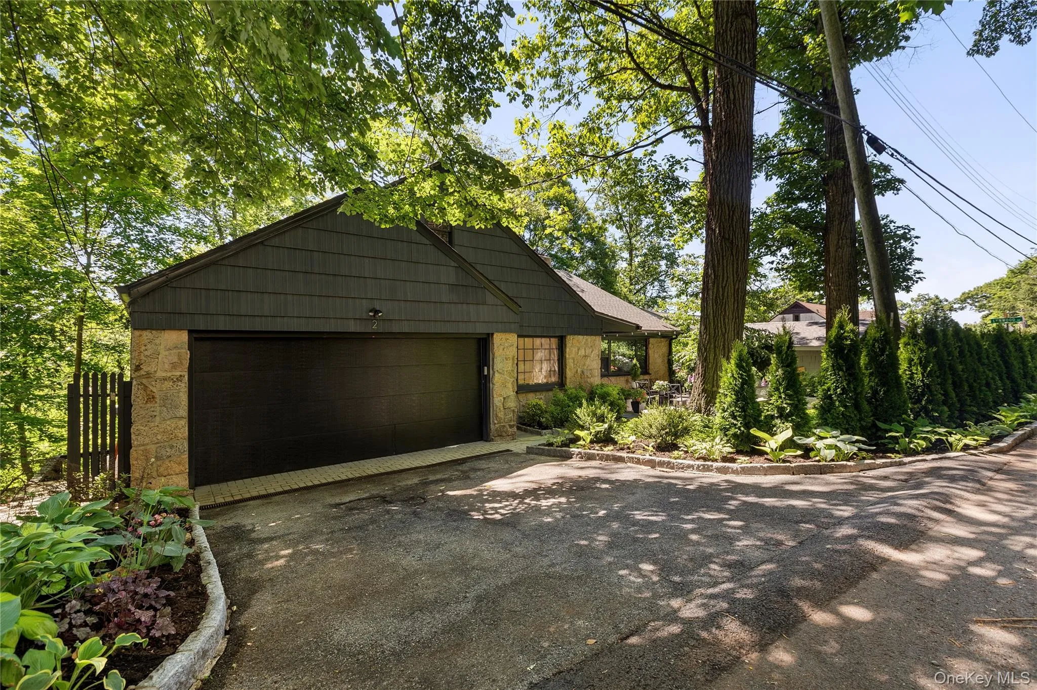 2 Sherwood Place, Greenburgh, NY, 4 Bedrooms Bedrooms, 7 Rooms Rooms,3 BathroomsBathrooms,Residential,For Rent,Sherwood,0,1010251 2 Sherwood Place, Greenburgh, NY, 4 Bedrooms Bedrooms, 7 Rooms Rooms,3 BathroomsBathrooms,Residential,For Rent,Sherwood,0,1010251